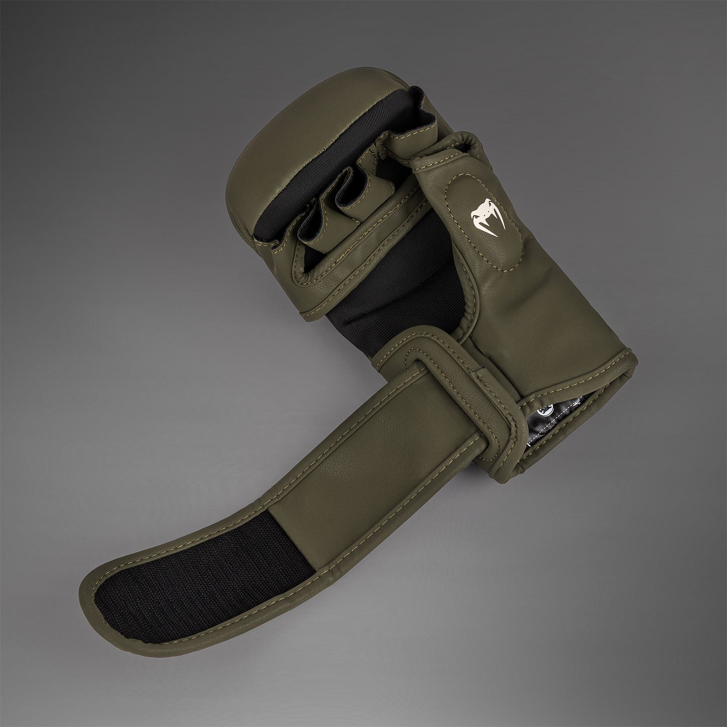 Venum Serpenti Sparringhandschoenen – Khaki/Bronze/Ivoor