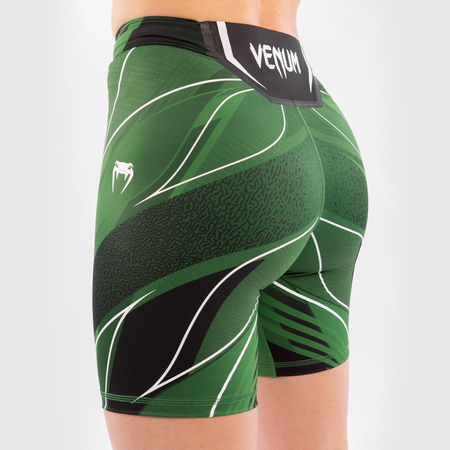 UFC Venum Authentic Fight Night Vale Tudo Damesshort - Long Fit - Groen