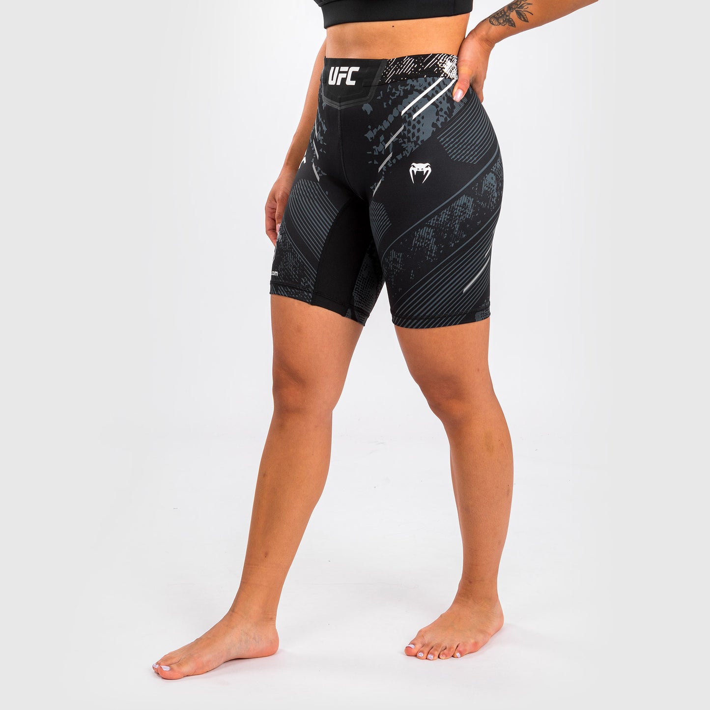 UFC Adrenaline by Venum Authentic Fight Night Dames Vale Tudo Short - Lang Model - Zwart