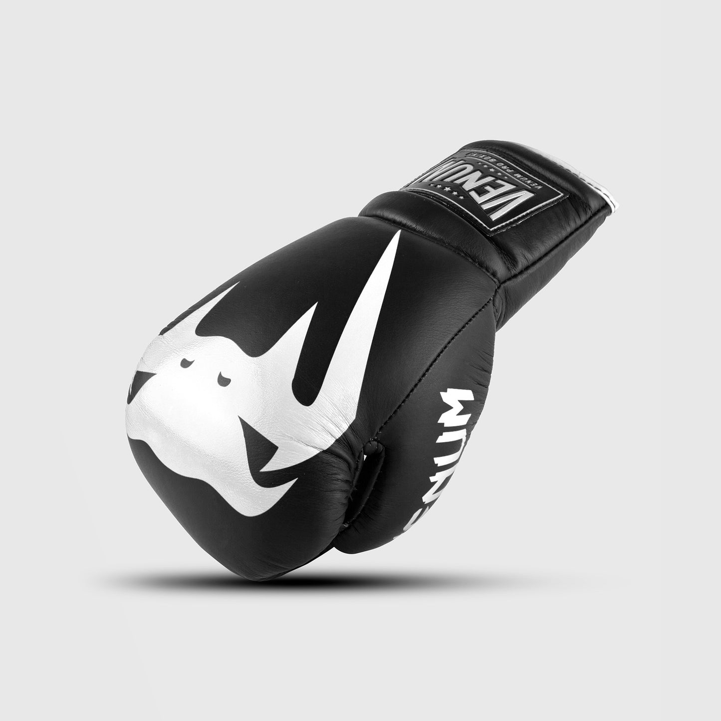 Venum Giant 2.0 Pro bokshandschoenen - met veters