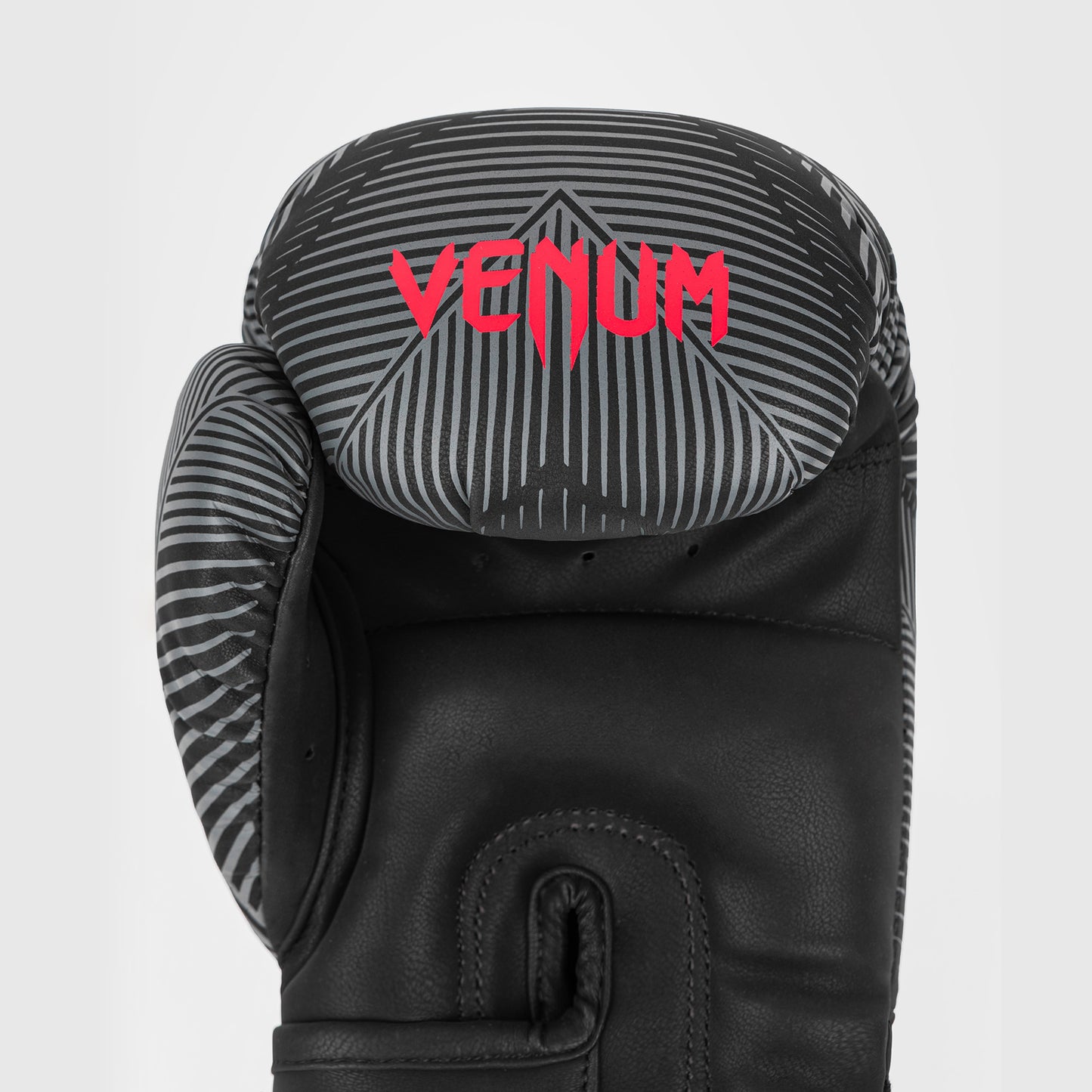 Venum Phantom Bokshandschoenen - Zwart/Rood