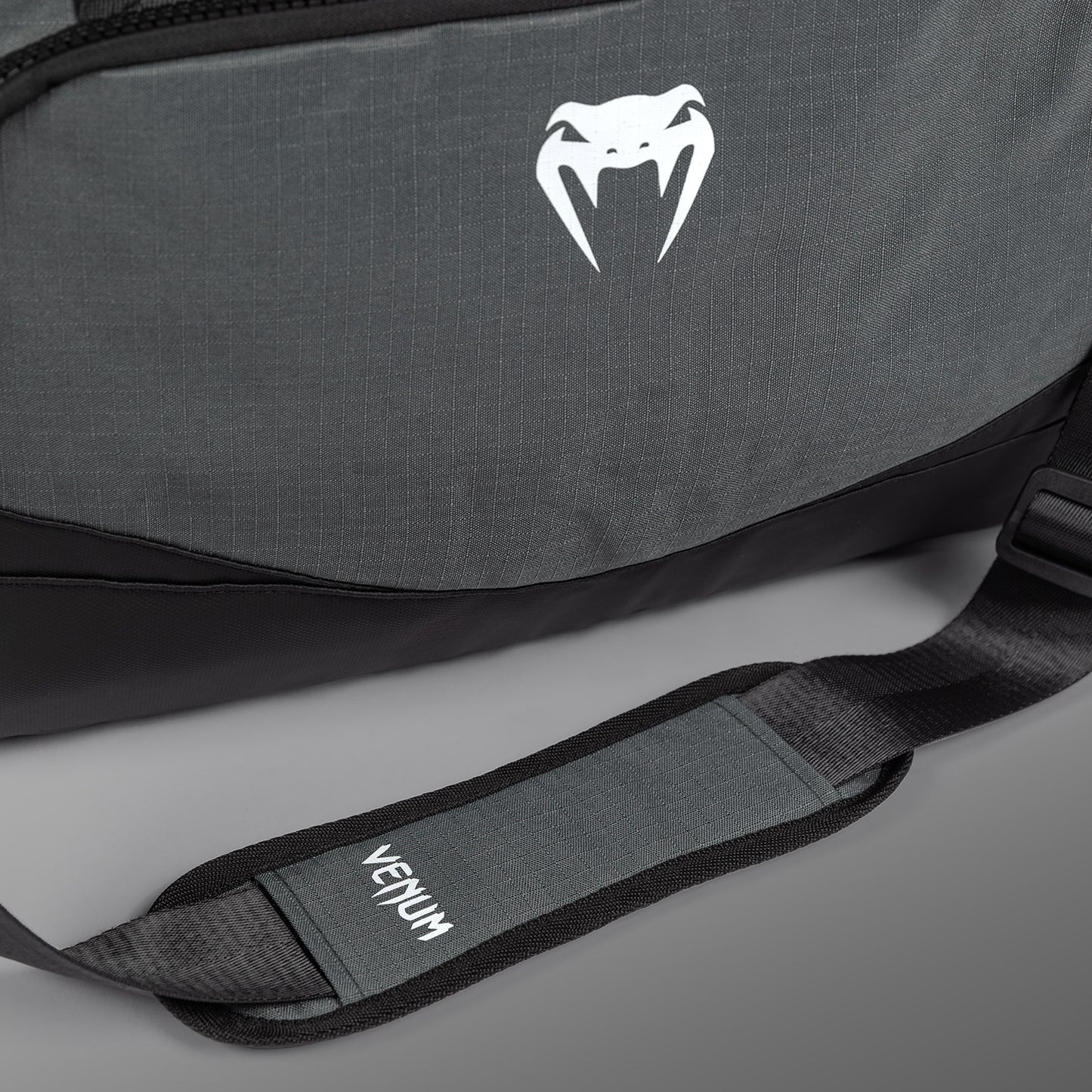 Venum Evo 2 XTrem Ripstop Sporttas (55-63L) – Stormgrijs
