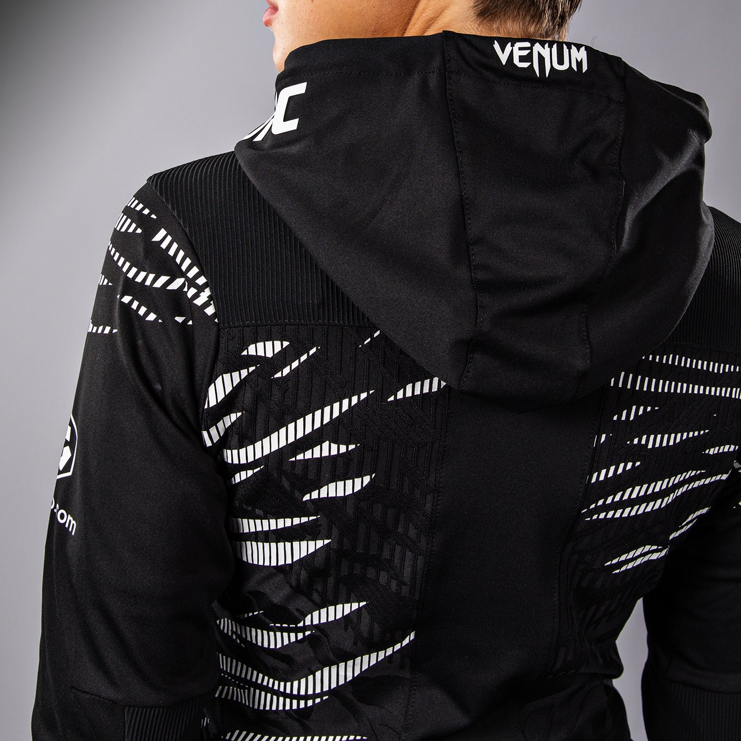 UFC Fusion by Venum Authentic Fight Night Hoodie voor Dames - Zwart