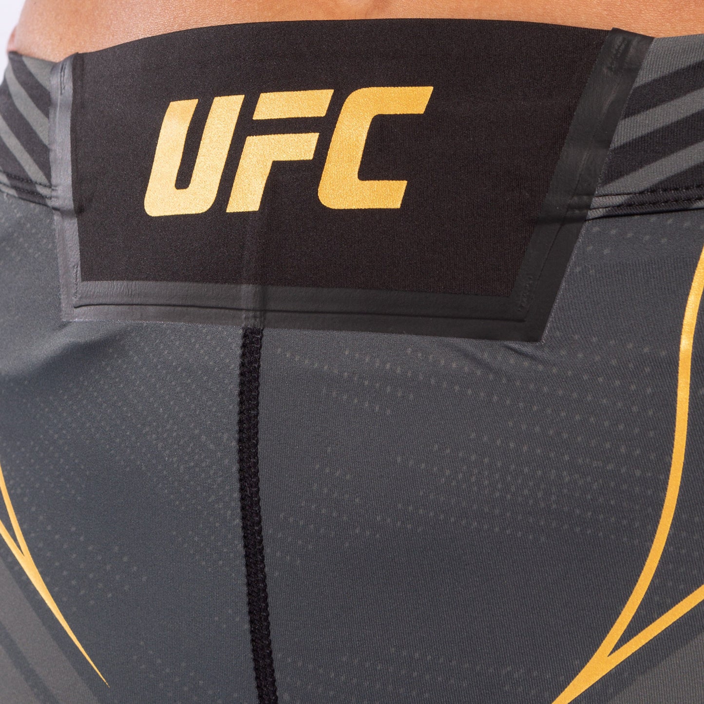 UFC Venum Authentic Fight Night Vale Tudo Herenshort - Short Fit - Champion