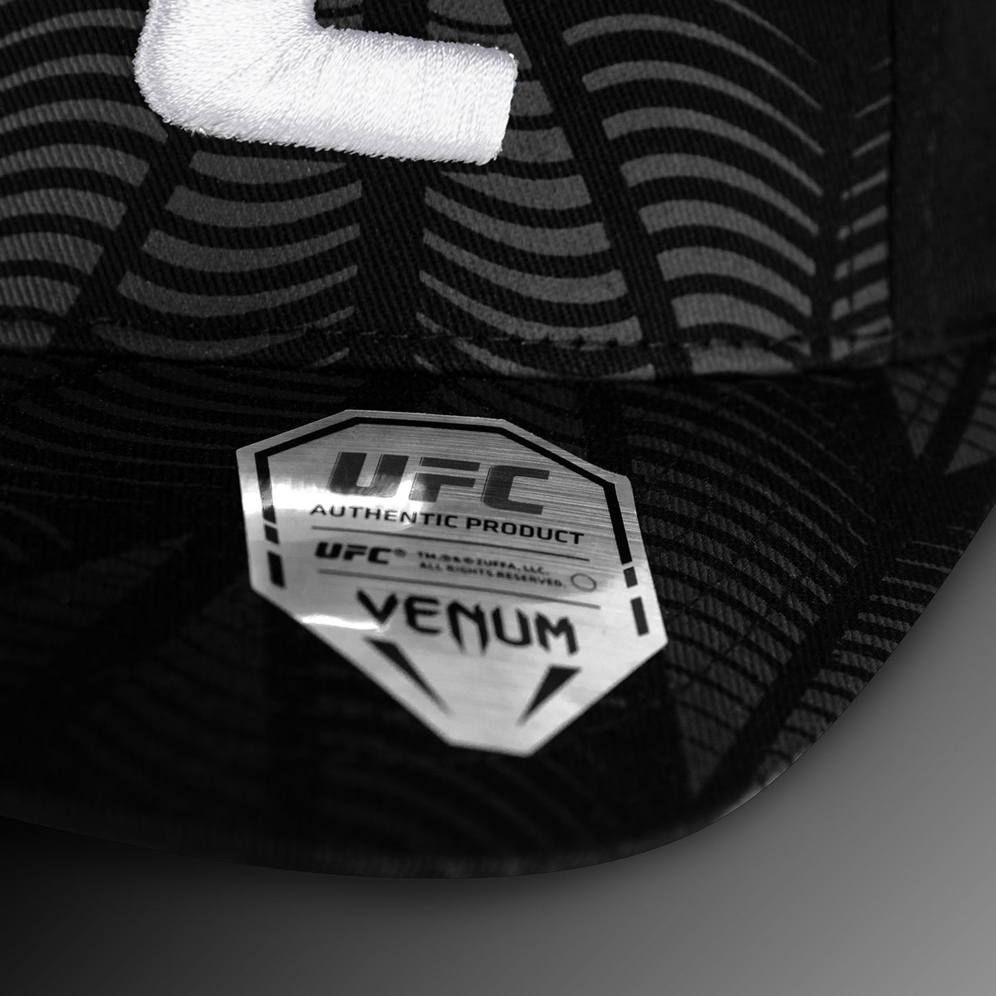 UFC Zenith by Venum Authentic Fight Night Cap - Zwart/Wit/Oranje