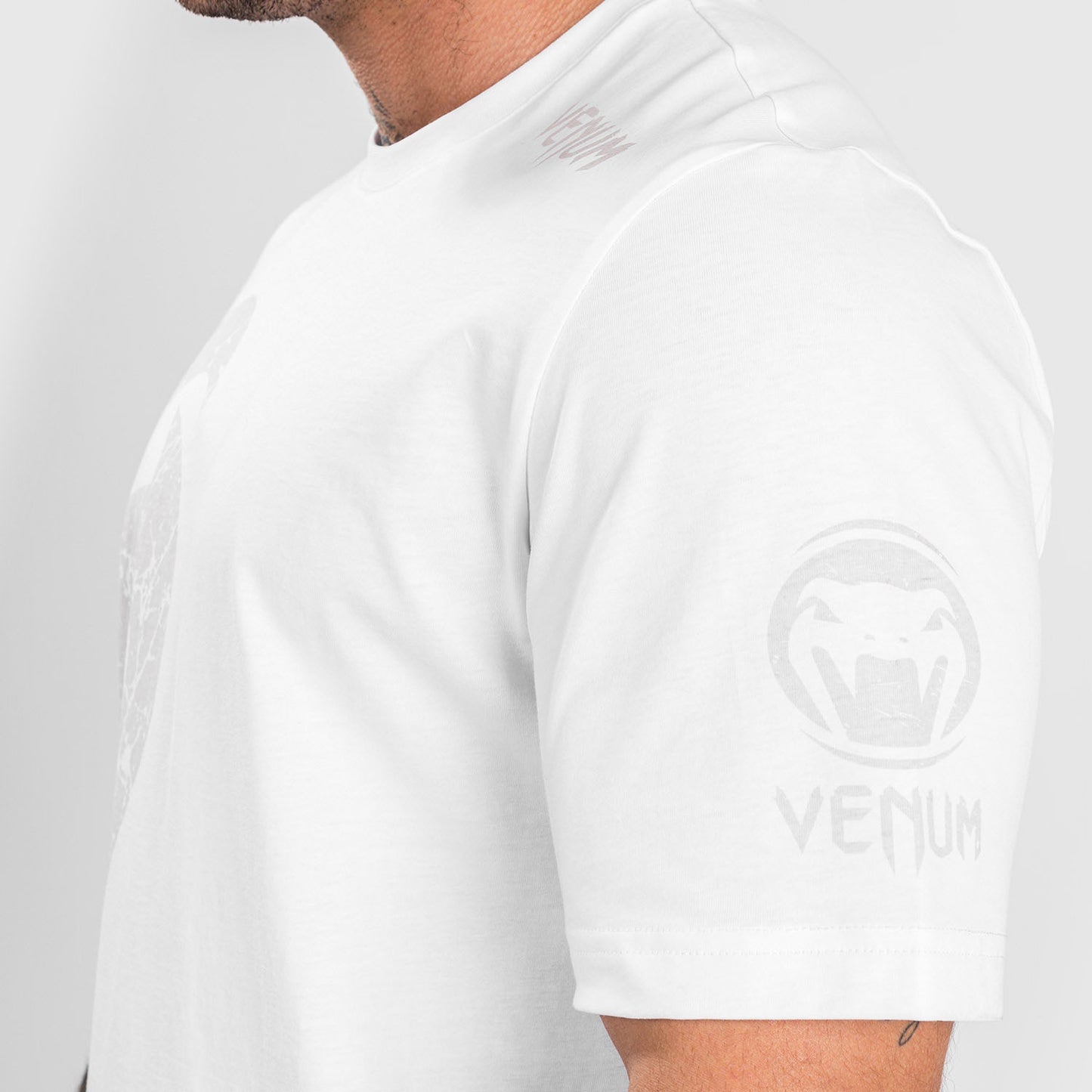 Venum Giant T-shirt Regular Fit - Wit