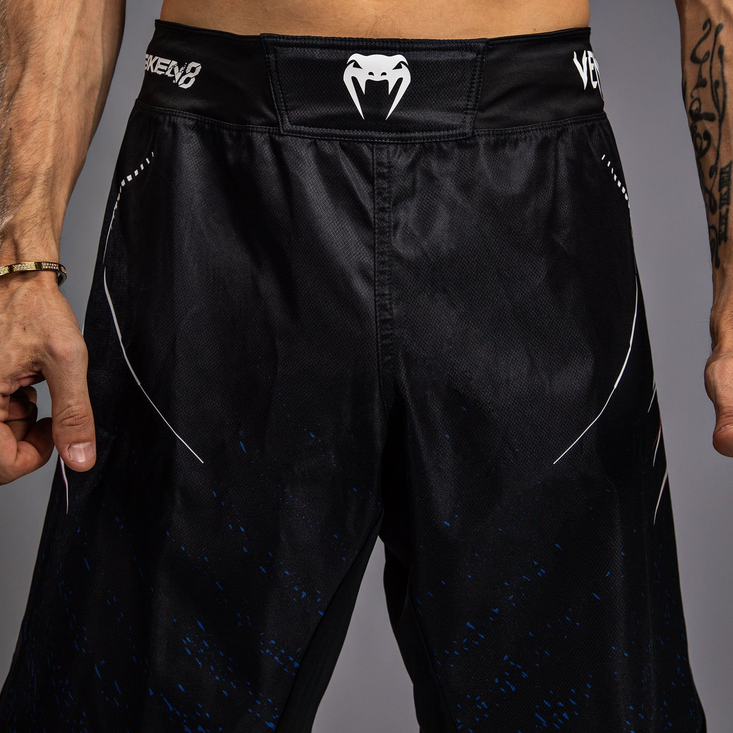 Venum x TEKKEN 8 - Jin Kazama Vecht Shorts - Blauw/Zwart/Wit
