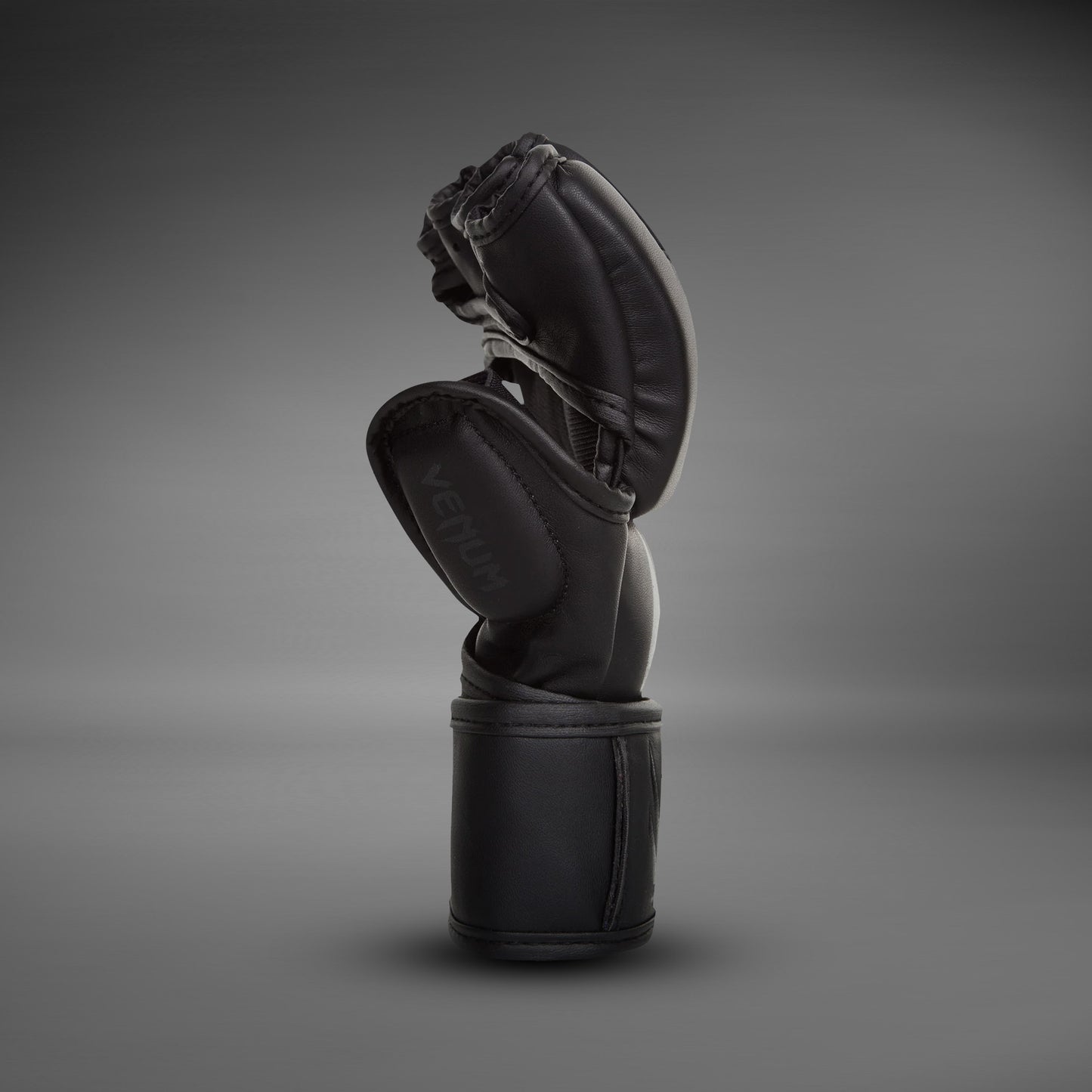 Venum Challenger MMA Handschoenen - Zwart/Zwart