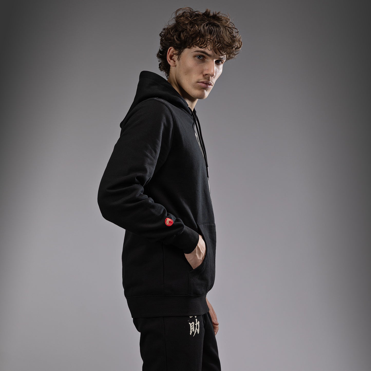 Venum x Assassin’s Creed Shadows Hoodie - Zwart