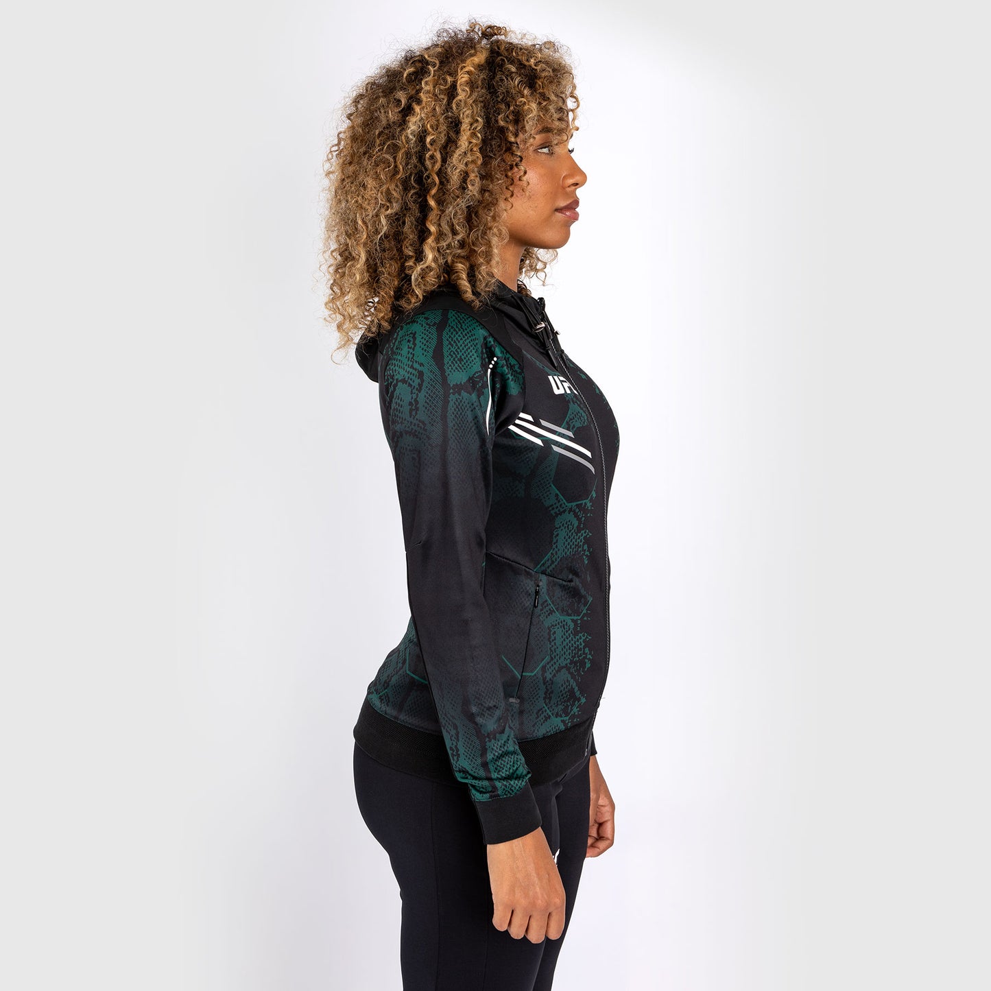 UFC Adrenaline by Venum Personalized Authentic Fight Night Vrouwen Walkout Hoodie - Emerald Edition - Groen/Zwart
