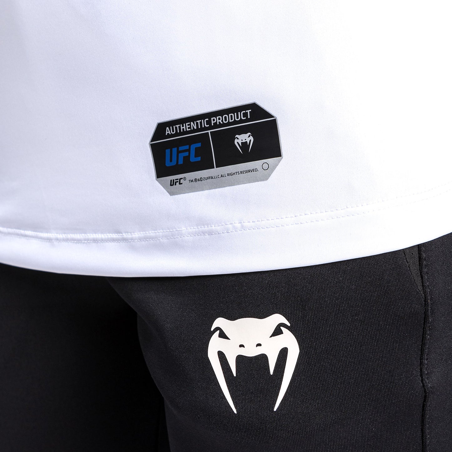 Venum UFC Authentic Fight Night 2.0 Midnight Edition Dames Walkout Jersey – IJs