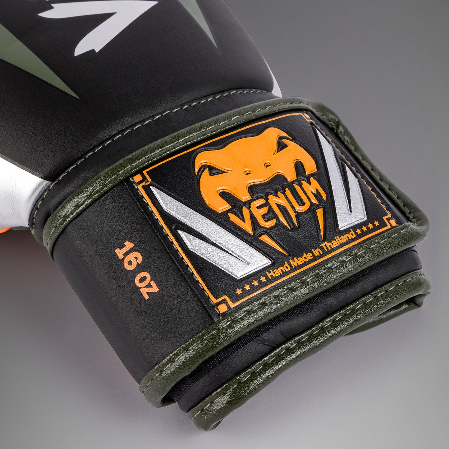Venum Elite Bokshandschoenen - Zwart/Zilver/Kaki