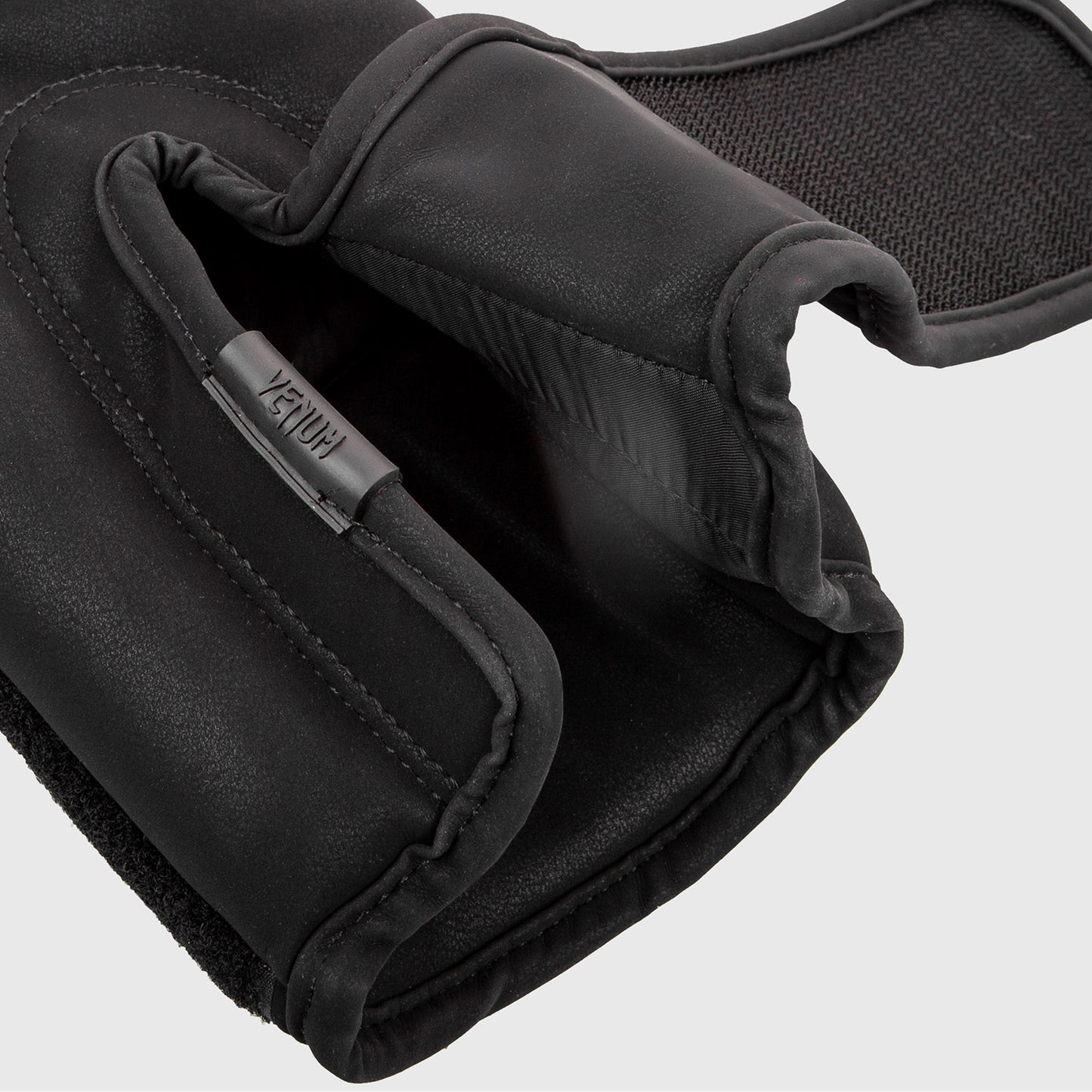 Venum Impact Bokshandschoenen