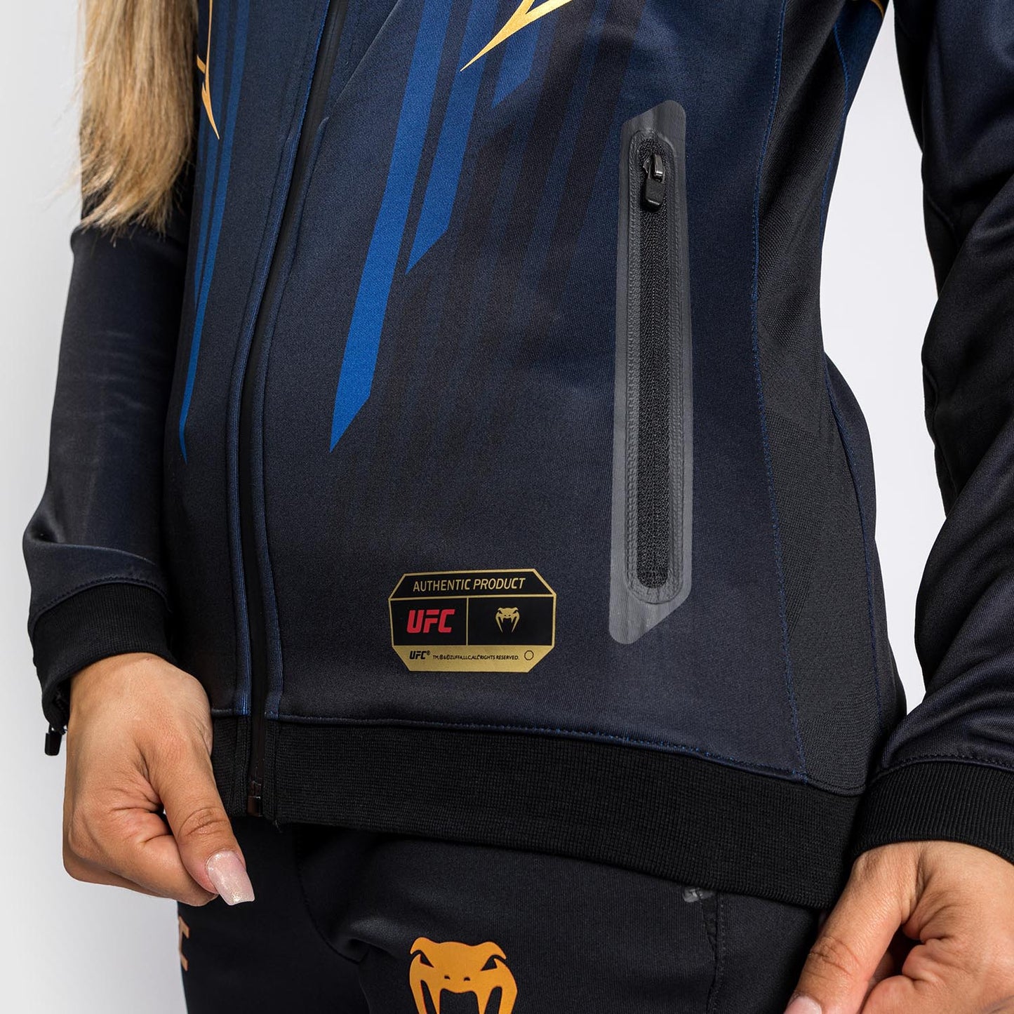 UFC Venum Authentic Fight Night 2.0 Walkout-hoodie voor dames - Midnight Edition - Champion