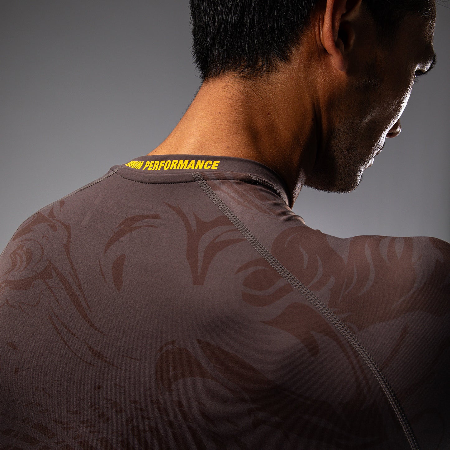UFC Fusion by Venum Fight Week Performance Rashguard met Lange Mouwen voor Heren - Earthen Brown