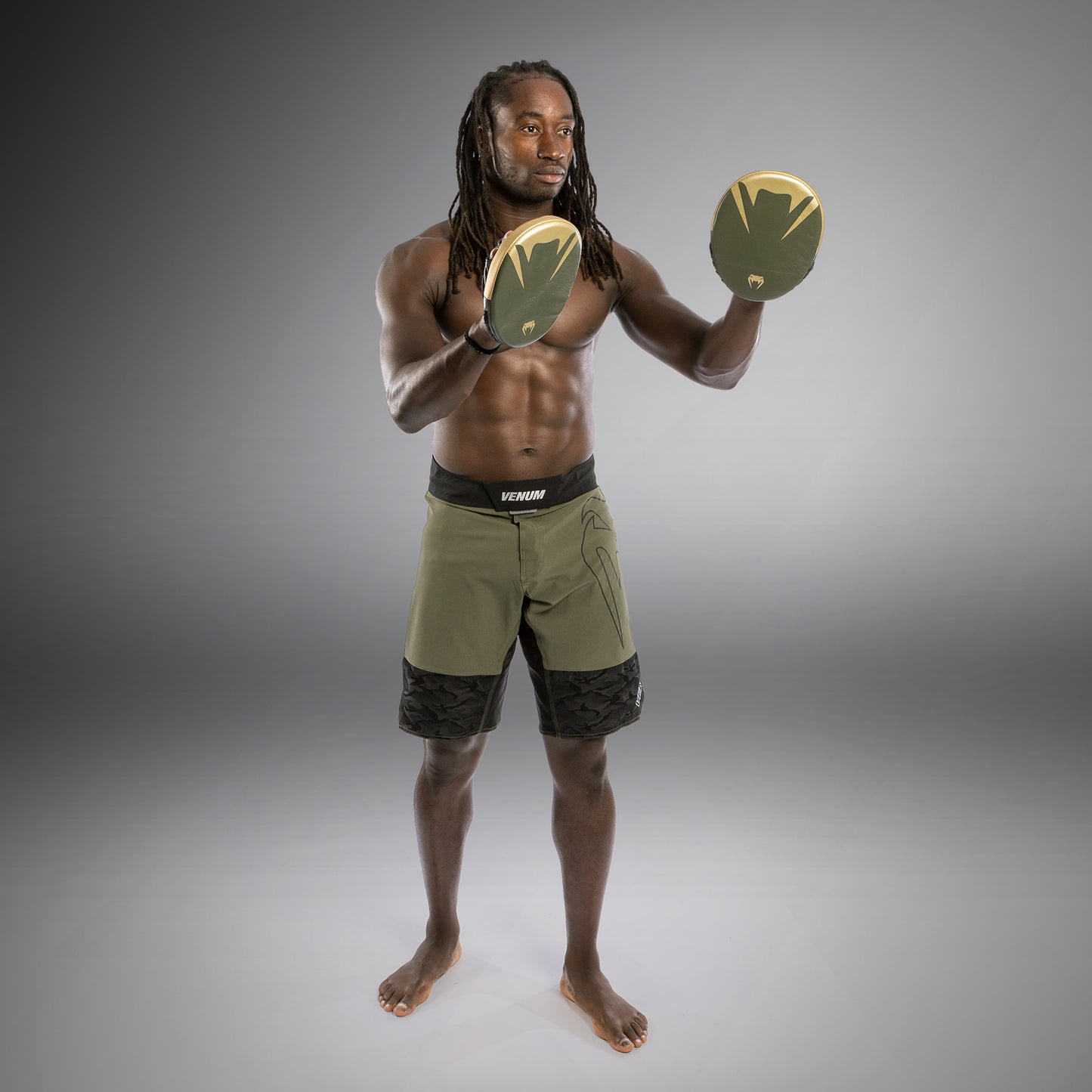 Venum Pro Boxing Flat Focus Mitt - Khaki/Gold