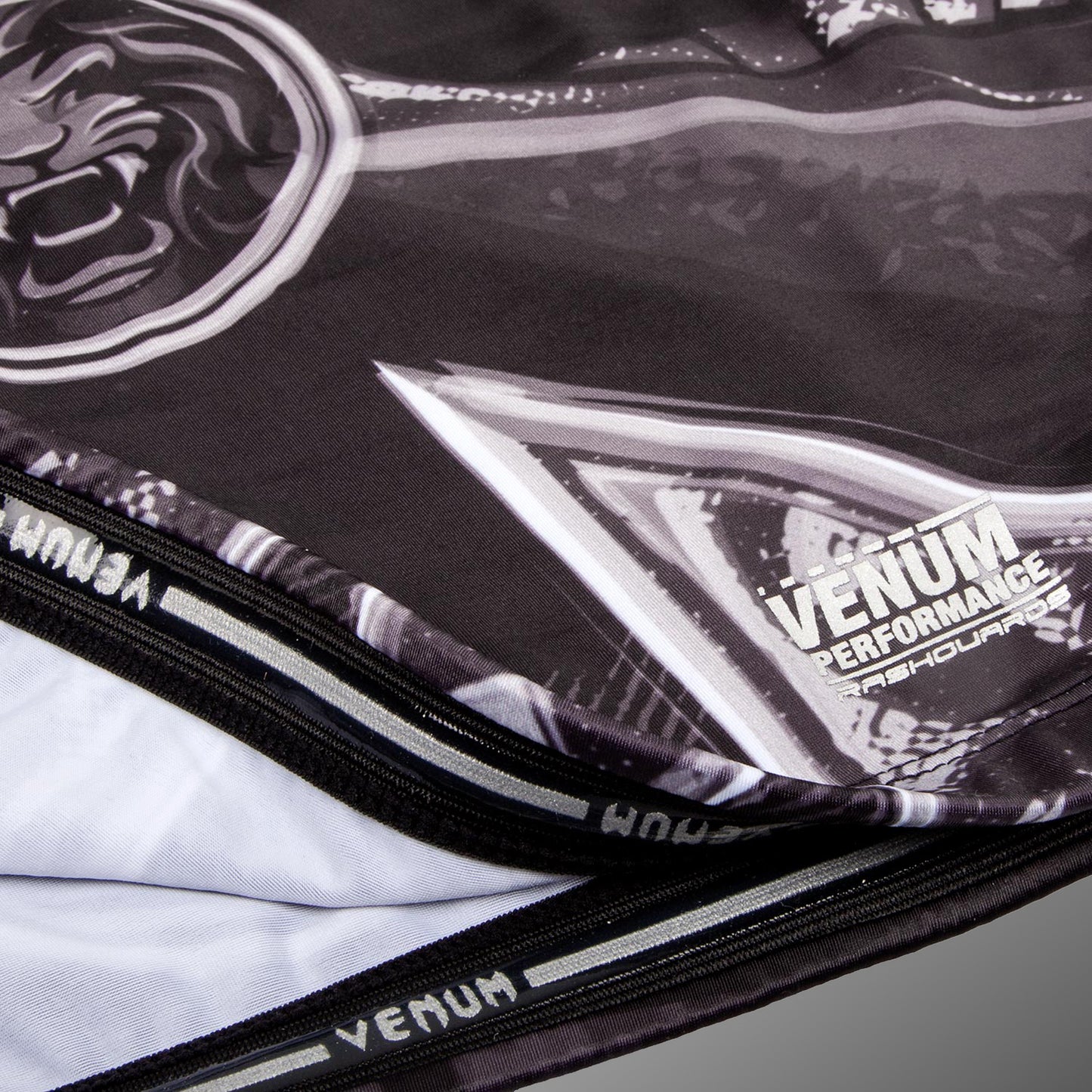 Venum Gladiator 3.0 Rashguard - zwart/wit - korte mouwen