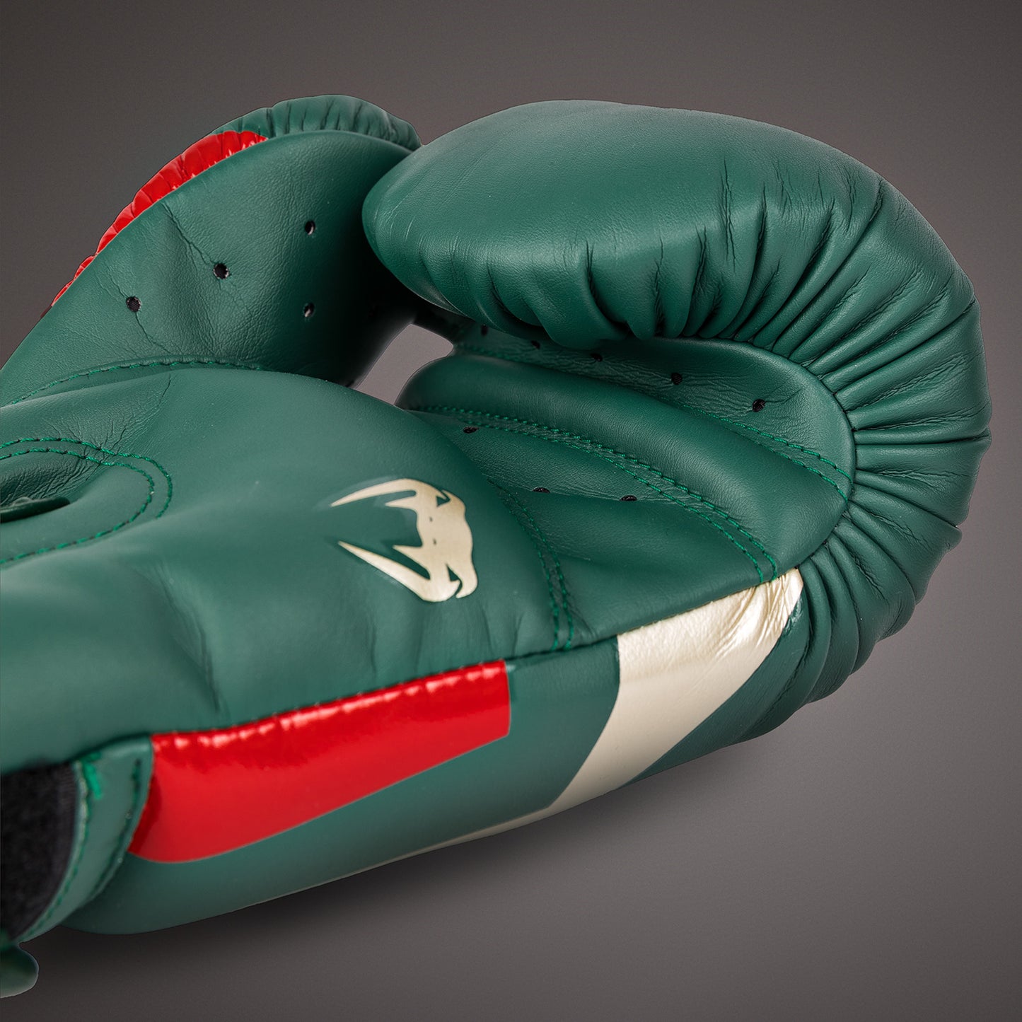 Venum Elite Bokshandschoenen - Groen - Speciale Editie