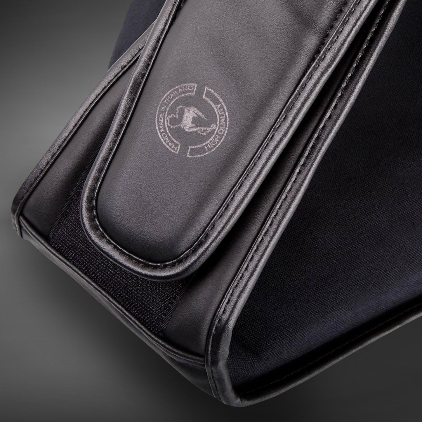 Venum Elite Buikbeschermer - zwart