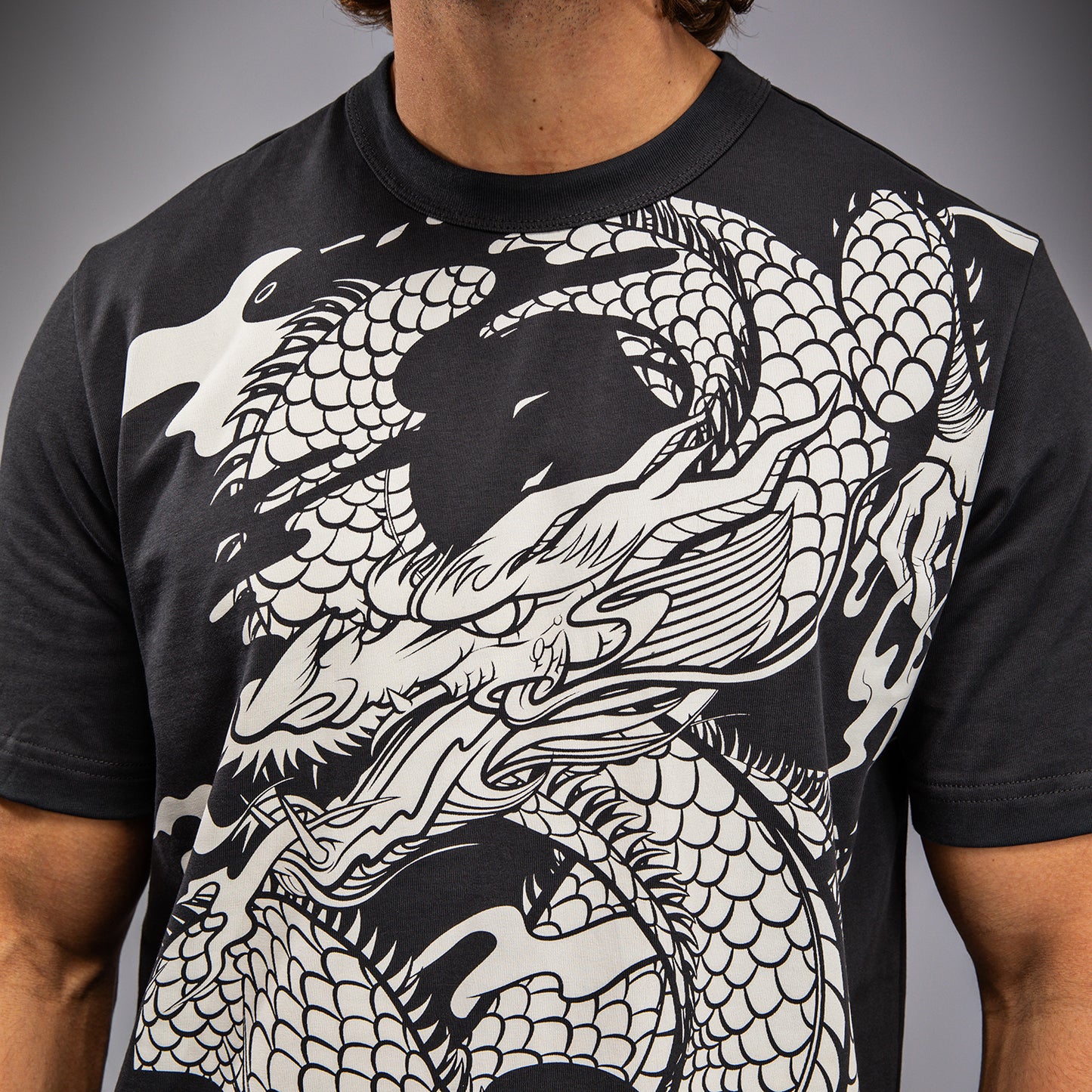 Venum Dragon's Flight Heren T-Shirt - Charcoal Grijs/Cream Wit