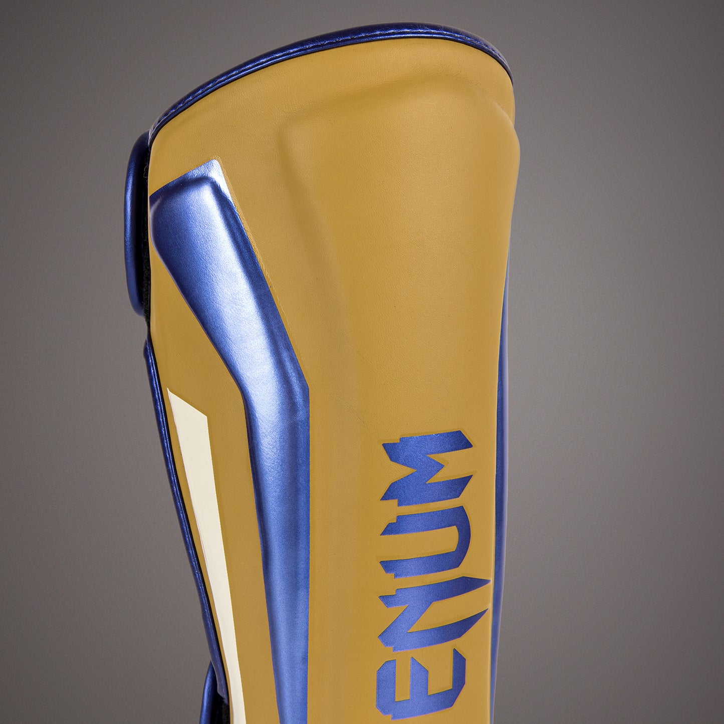 Venum Elite Scheenbeschermers - Camel - Speciale Editie