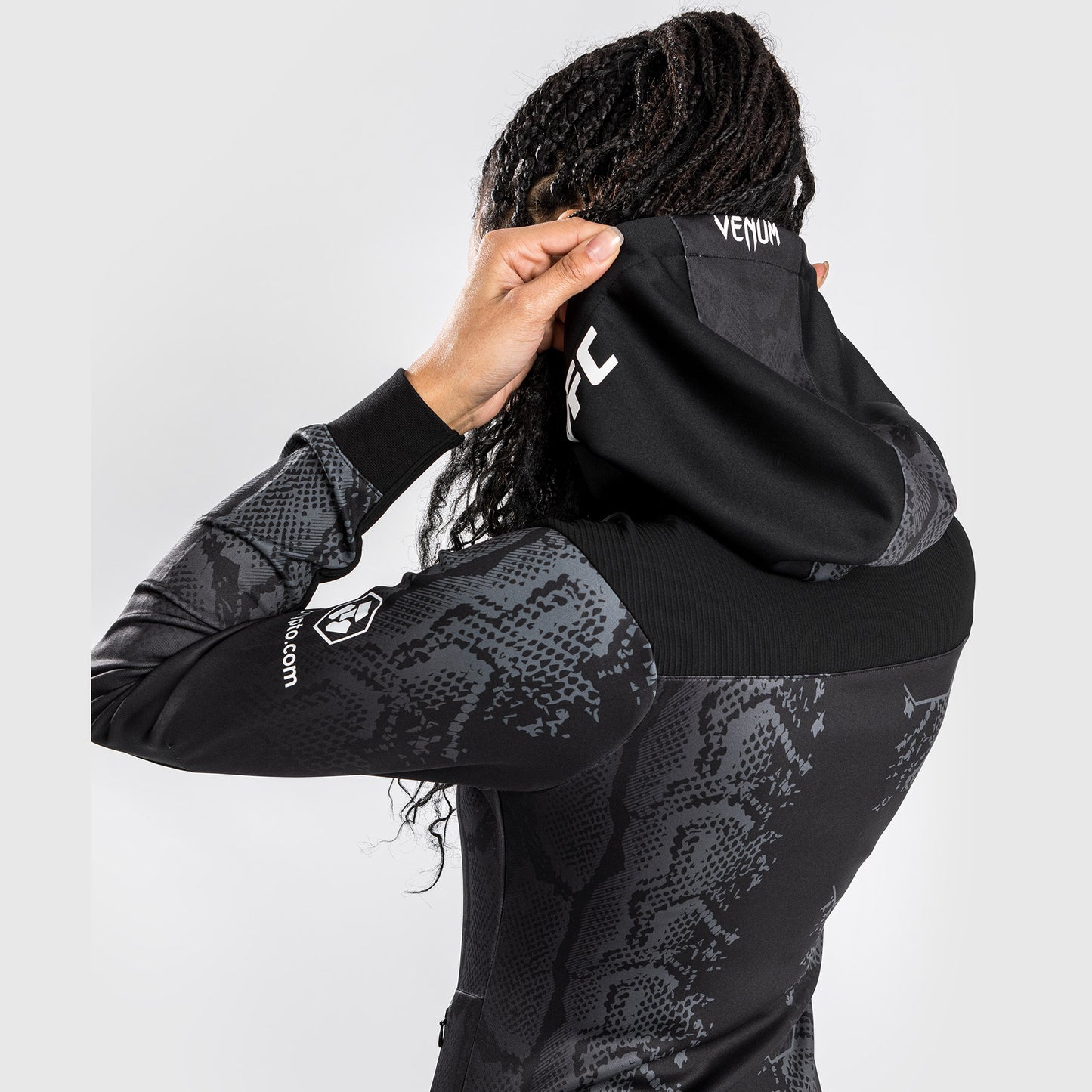 UFC Adrenaline by Venum Authentic Fight Night Walkout Hoodie voor Vrouwen - Zwart