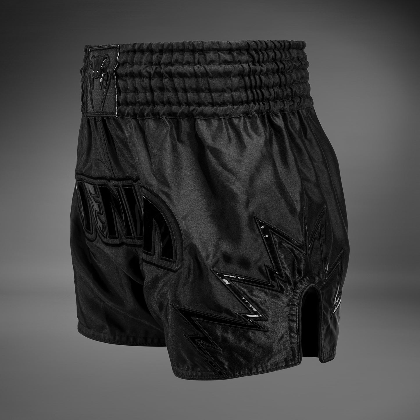 Venum Inferno Muay Thai Shorts - Zwart/Zwart
