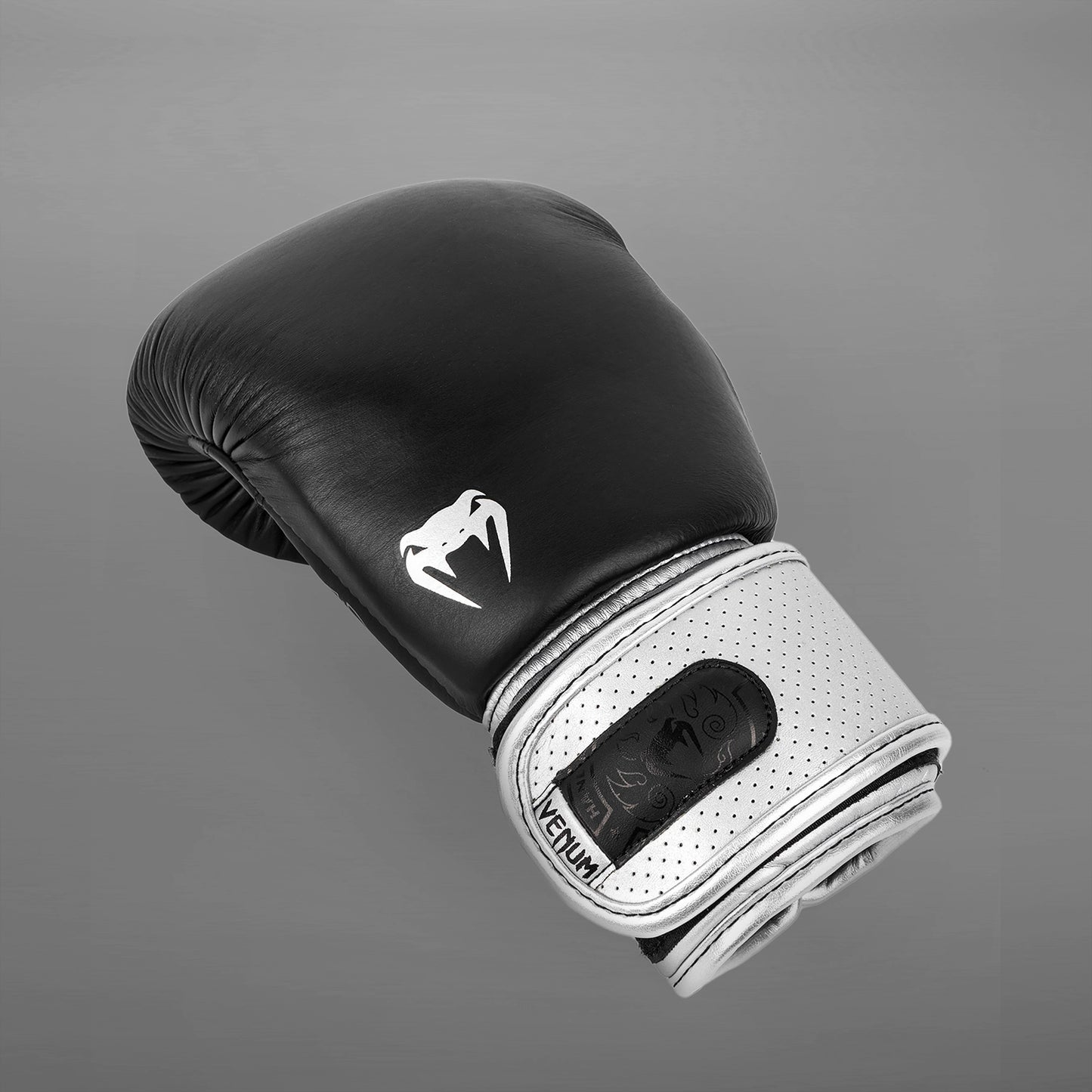 Venum Power 2.0 Bokshandschoenen - Zwart/Zilver