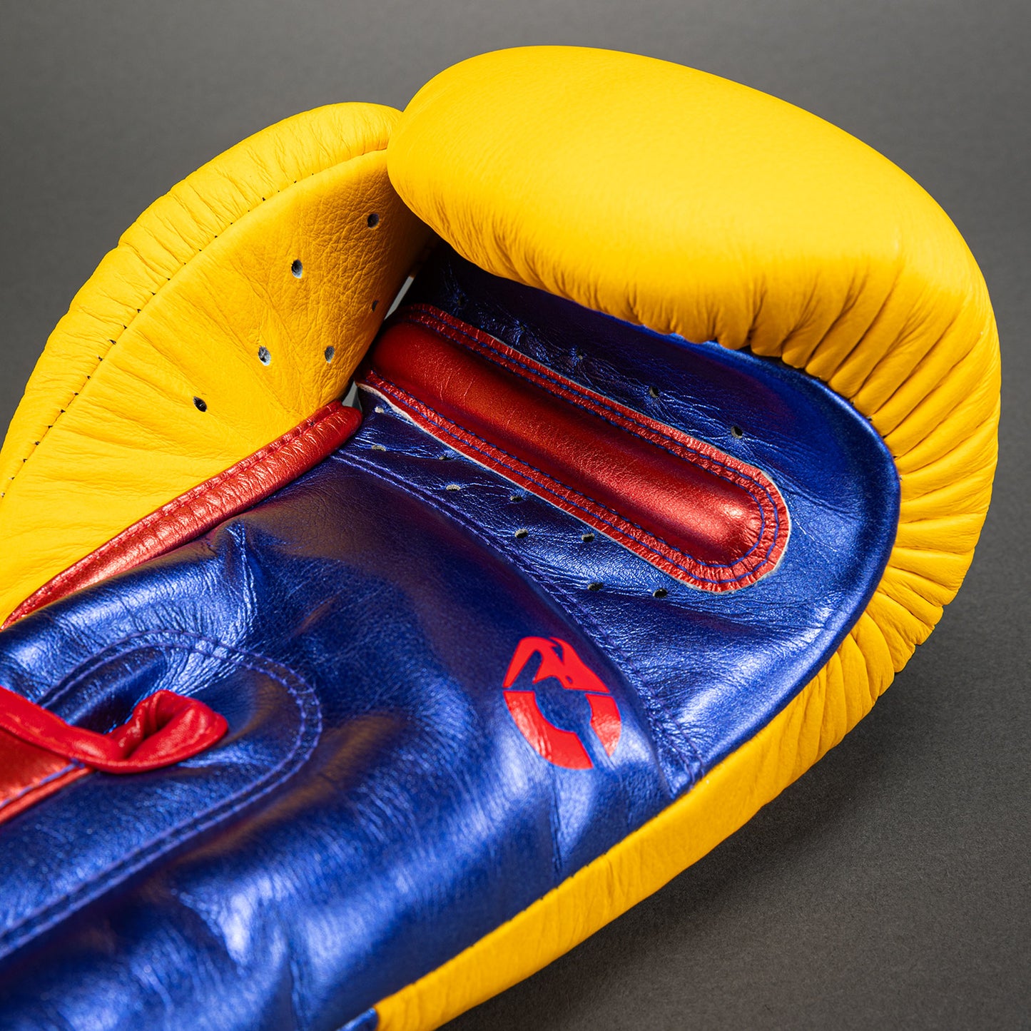 Venum Giant 3.0 Bokshandschoenen - geel/blauw/rood