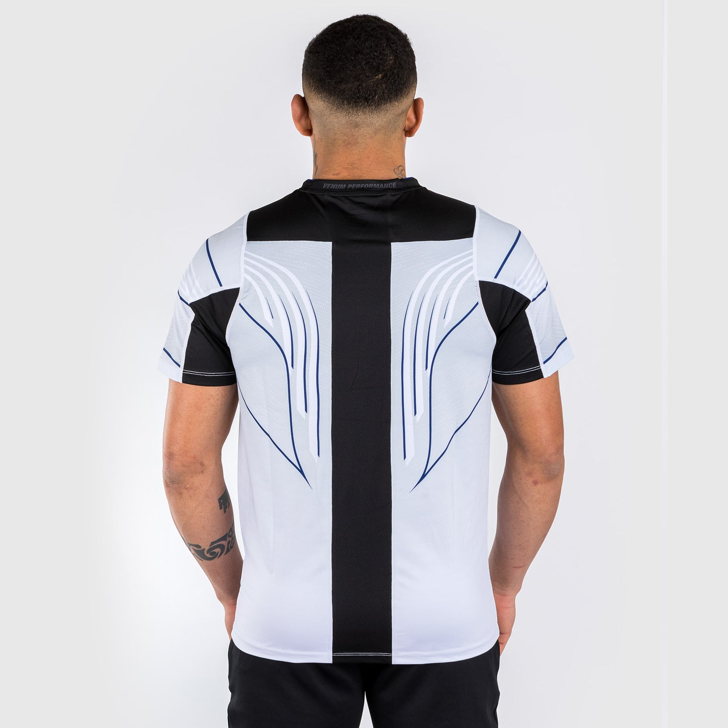 UFC Venum Gepersonaliseerde Authentieke Fight Night 2.0 Kit by Venum Heren Walkout Jersey - Midnight Edition - Ice