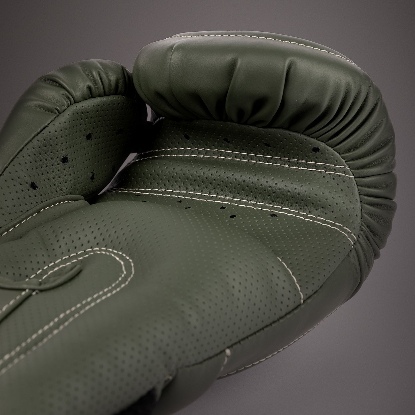 Venum Impact Evo Bokshandschoenen - Militair Groen