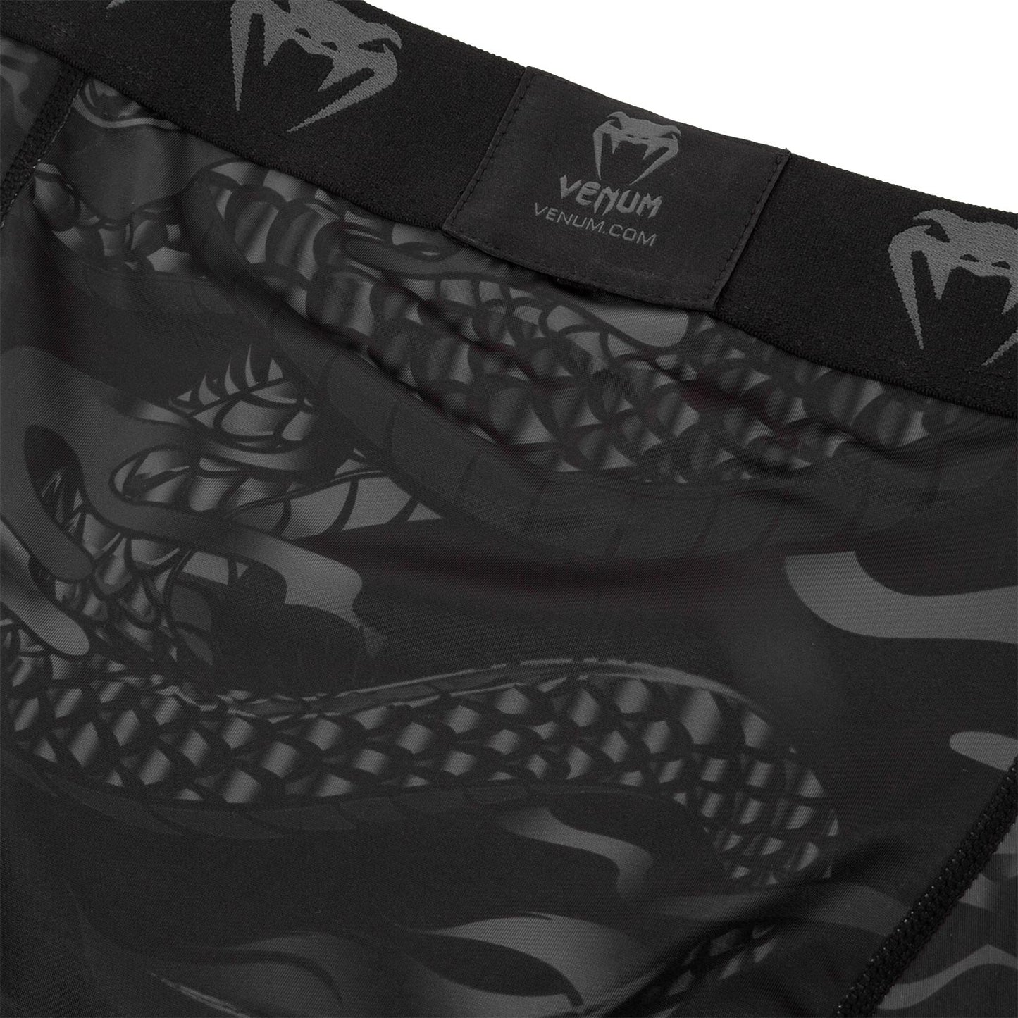 Venum Dragon's Flight Compression Shorts - Zwart/Zwart