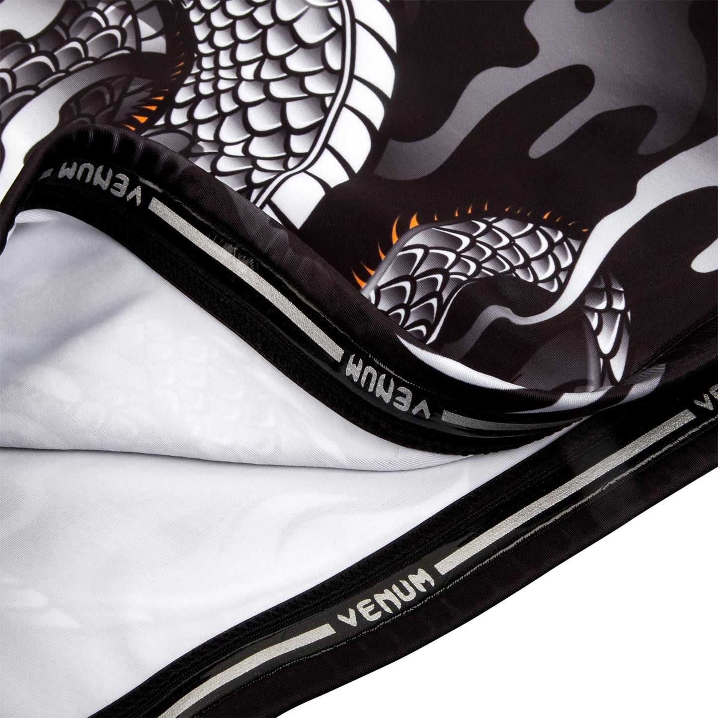 Venum Dragon's Flight Rashguard - Korte Mouwen - Zwart/Wit