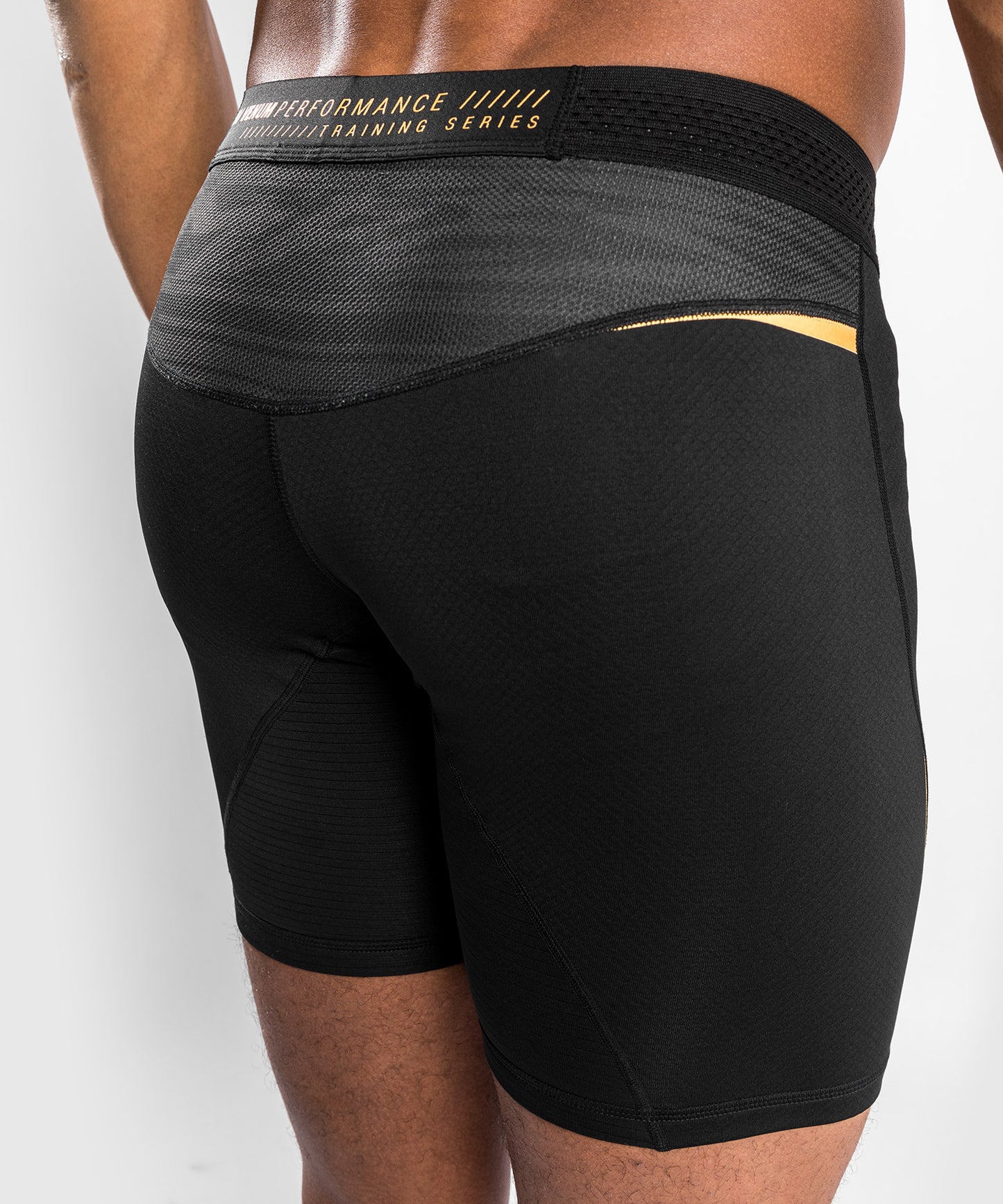 Venum Tempest 2.0 Vale Tudo Shorts - Zwart/Goud