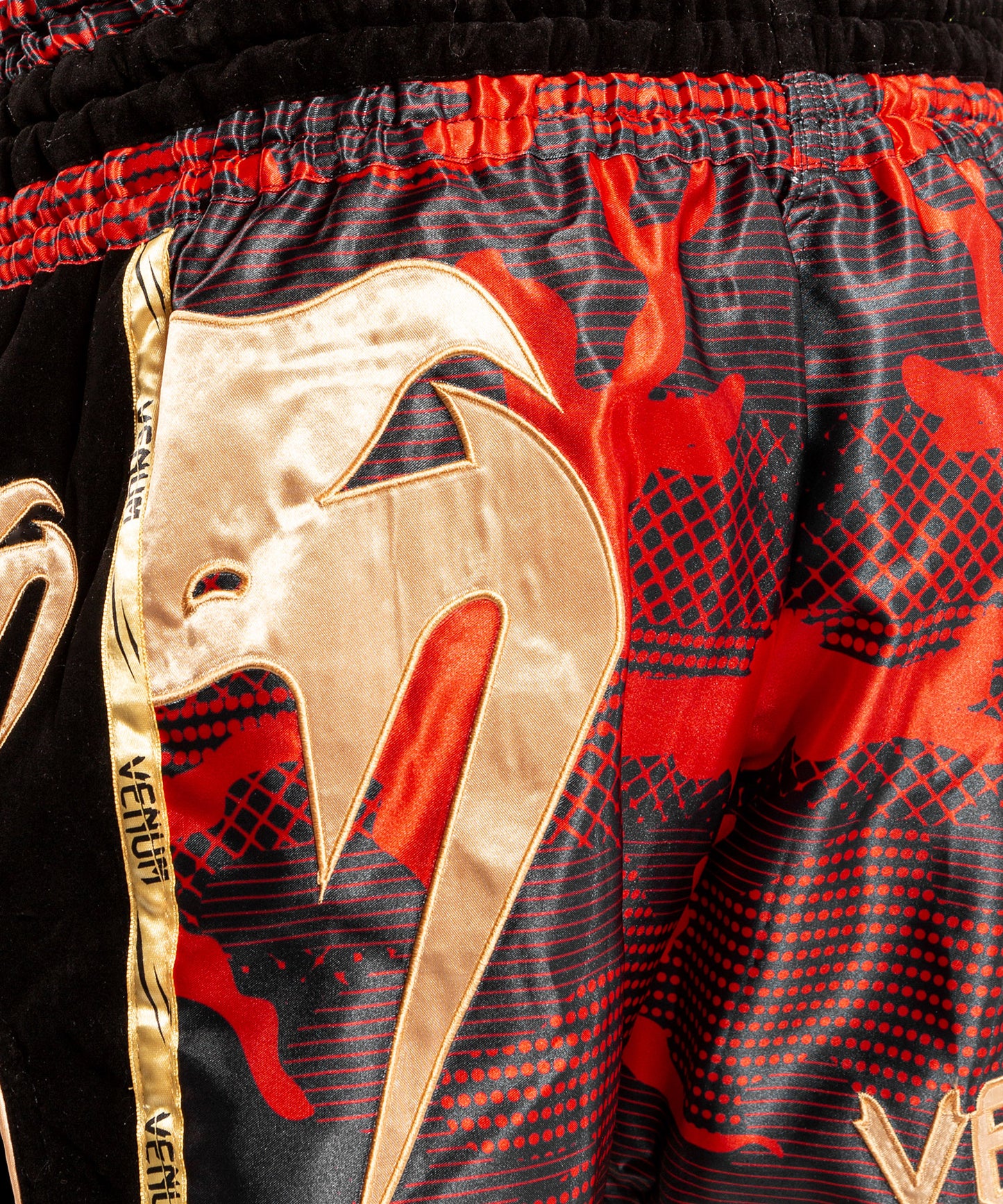 Venum Giant Camo Muay Thai Shorts - Rood/Goud