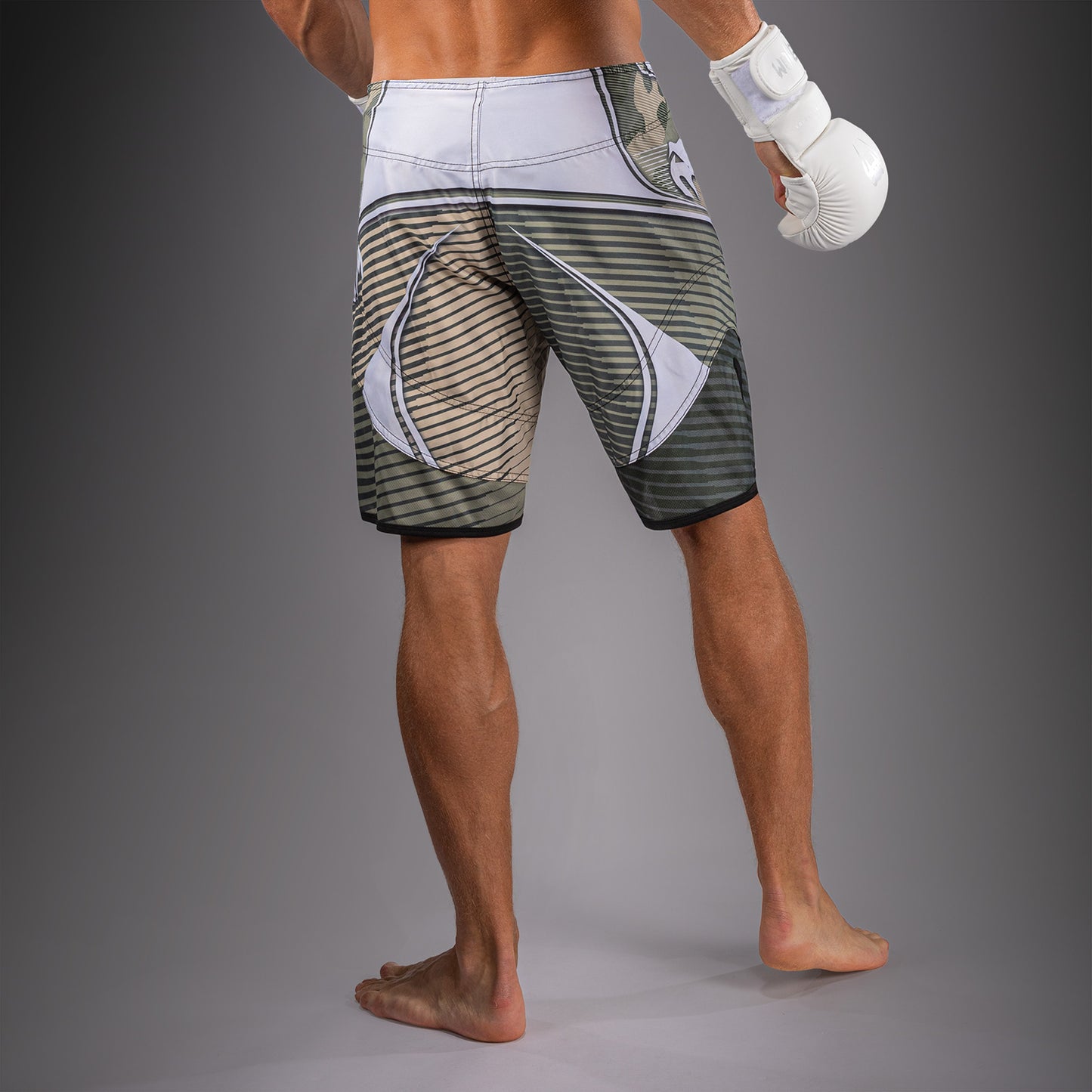 Venum Camo Hero Fightshorts - Kaki/Offwhite