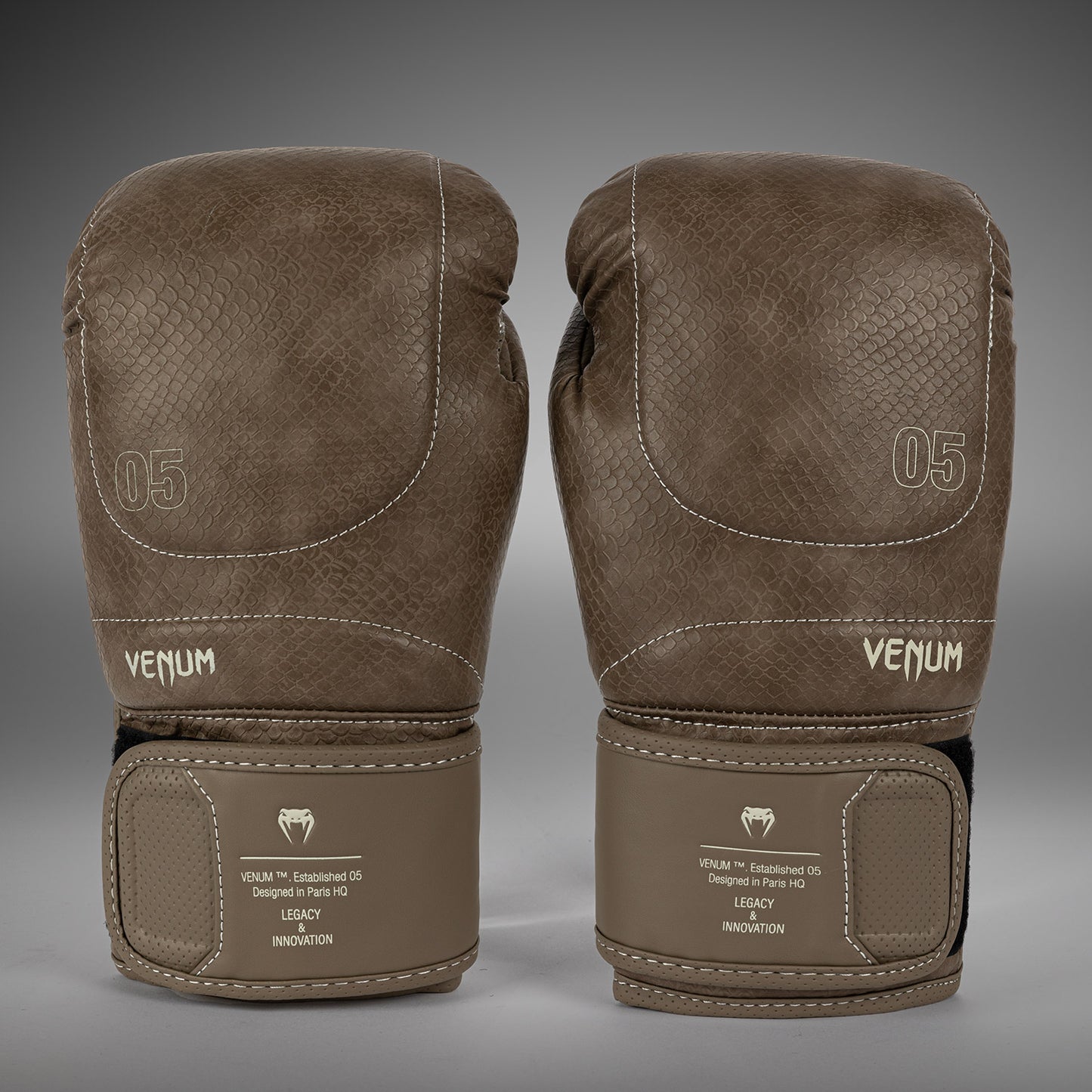 Venum Impact Evo Scales Bokshandschoenen – Bruin