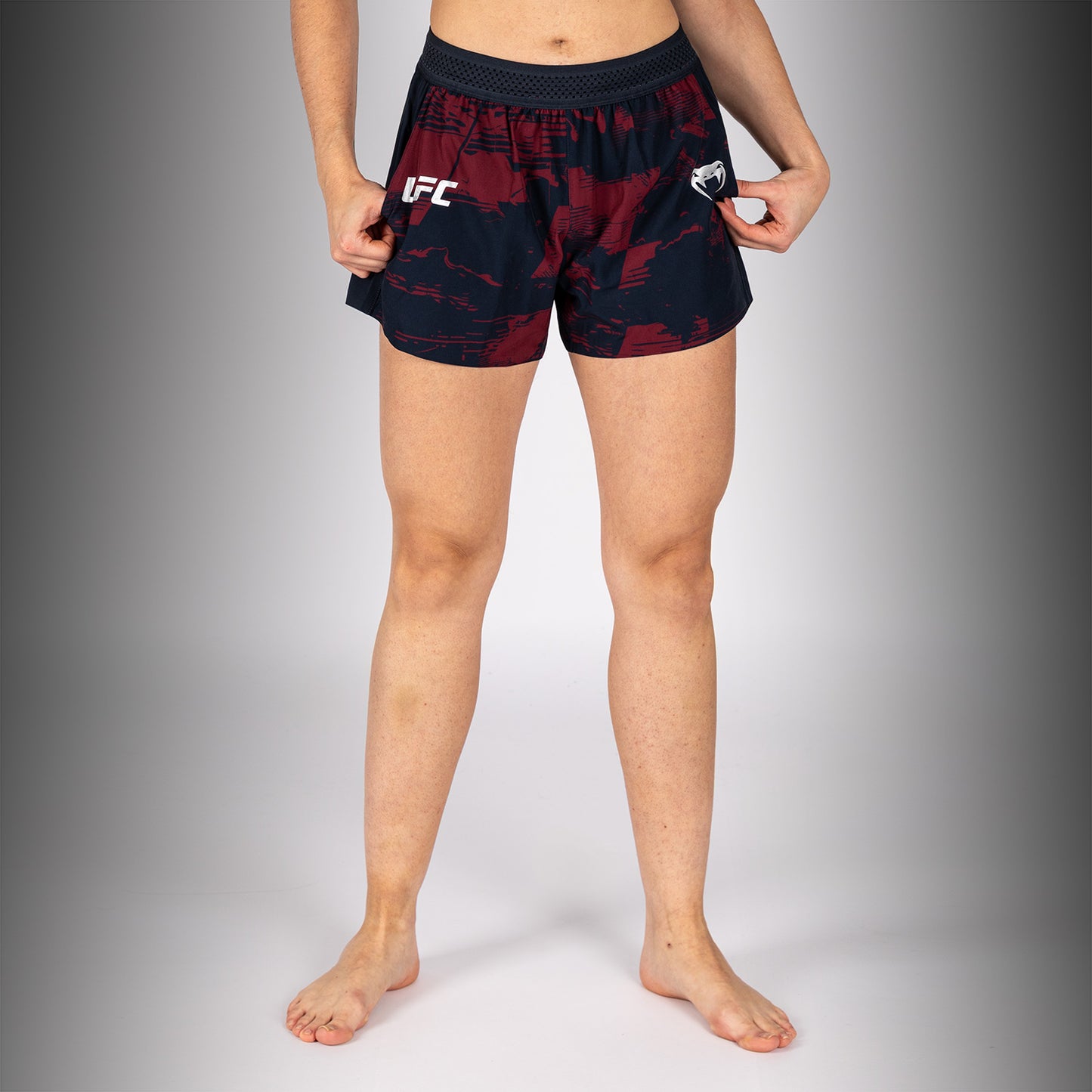 UFC Zenith by Venum Authentic Fight Week Performance Short Dames - Marineblauw/Bordeauxrood/Zilver