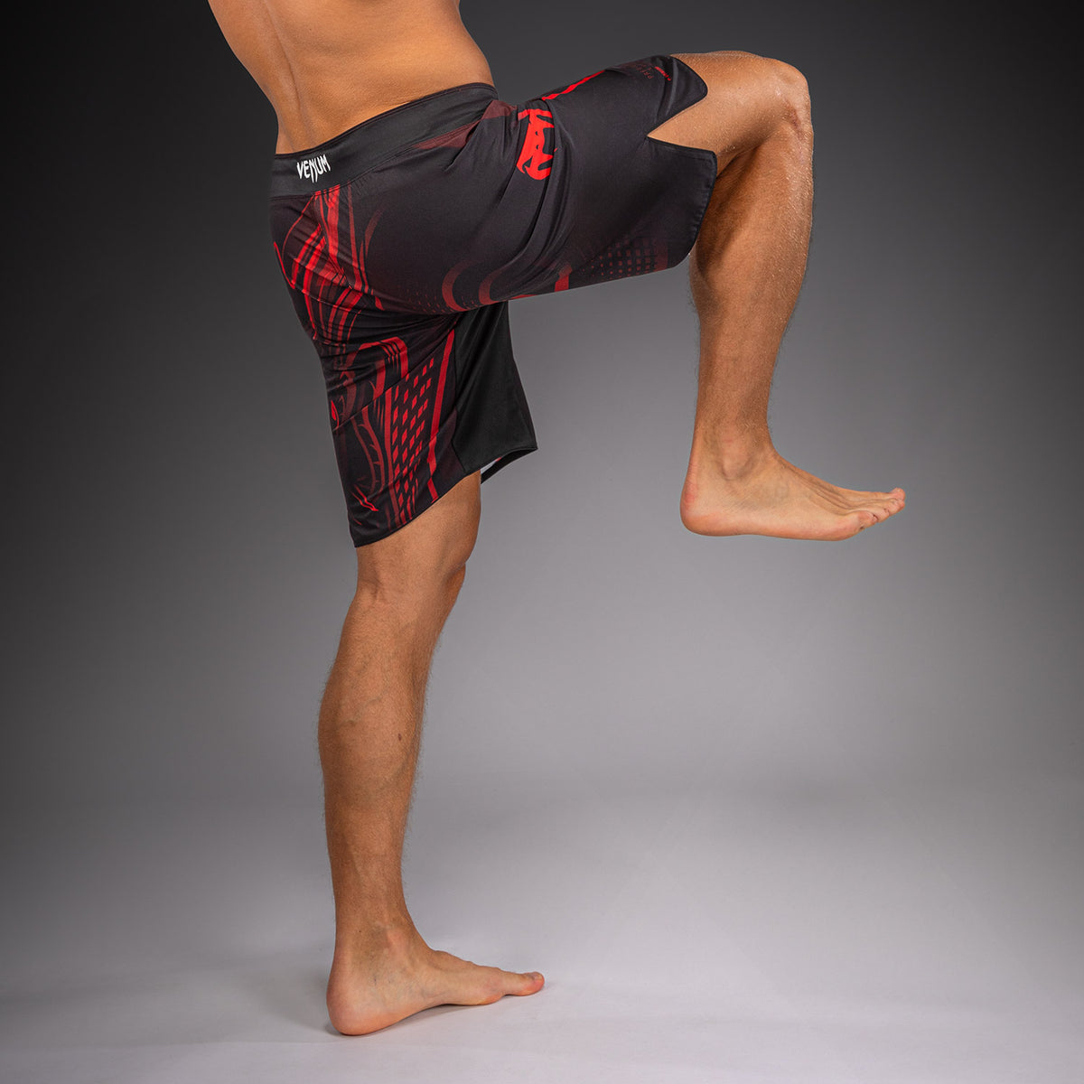 Venum Crimson Viper 2.0 Fightshort - Zwart/Rood