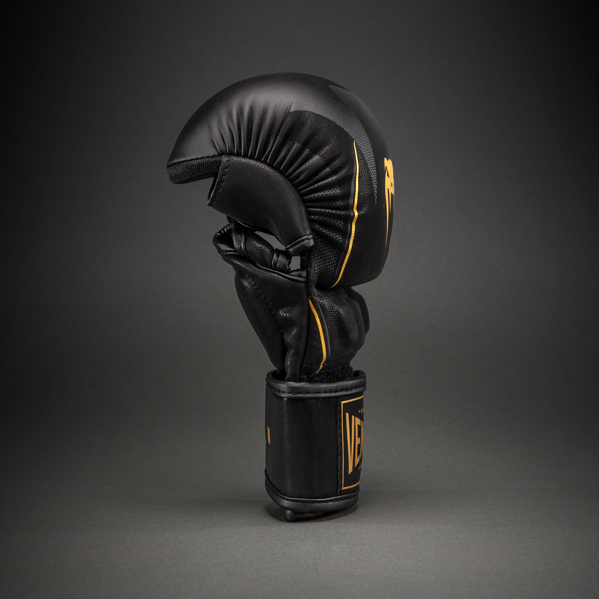Venum G-Core Sparringhandschoenen - Zwart/Goud
