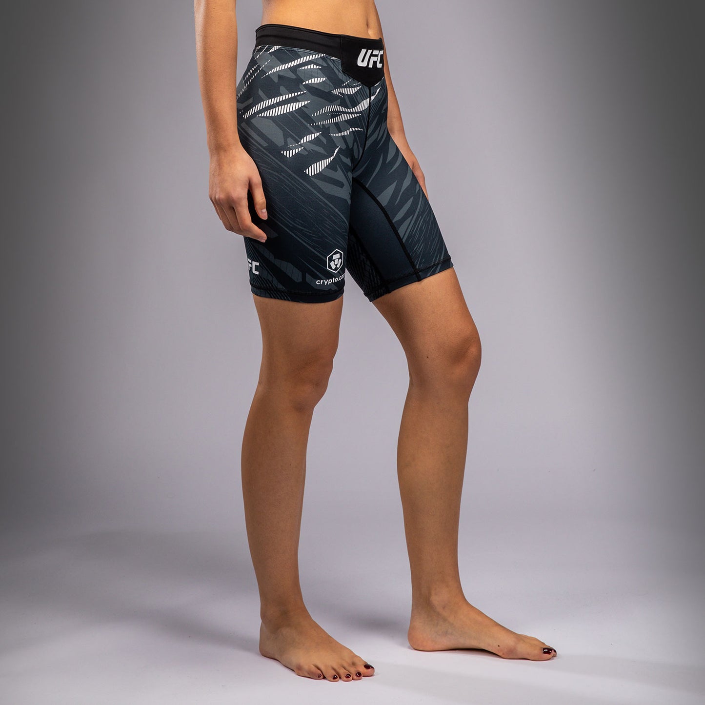 UFC Fusion by Venum Authentic Fight Night Vale Tudo Shorts voor Dames - Lang Fit - Zwart