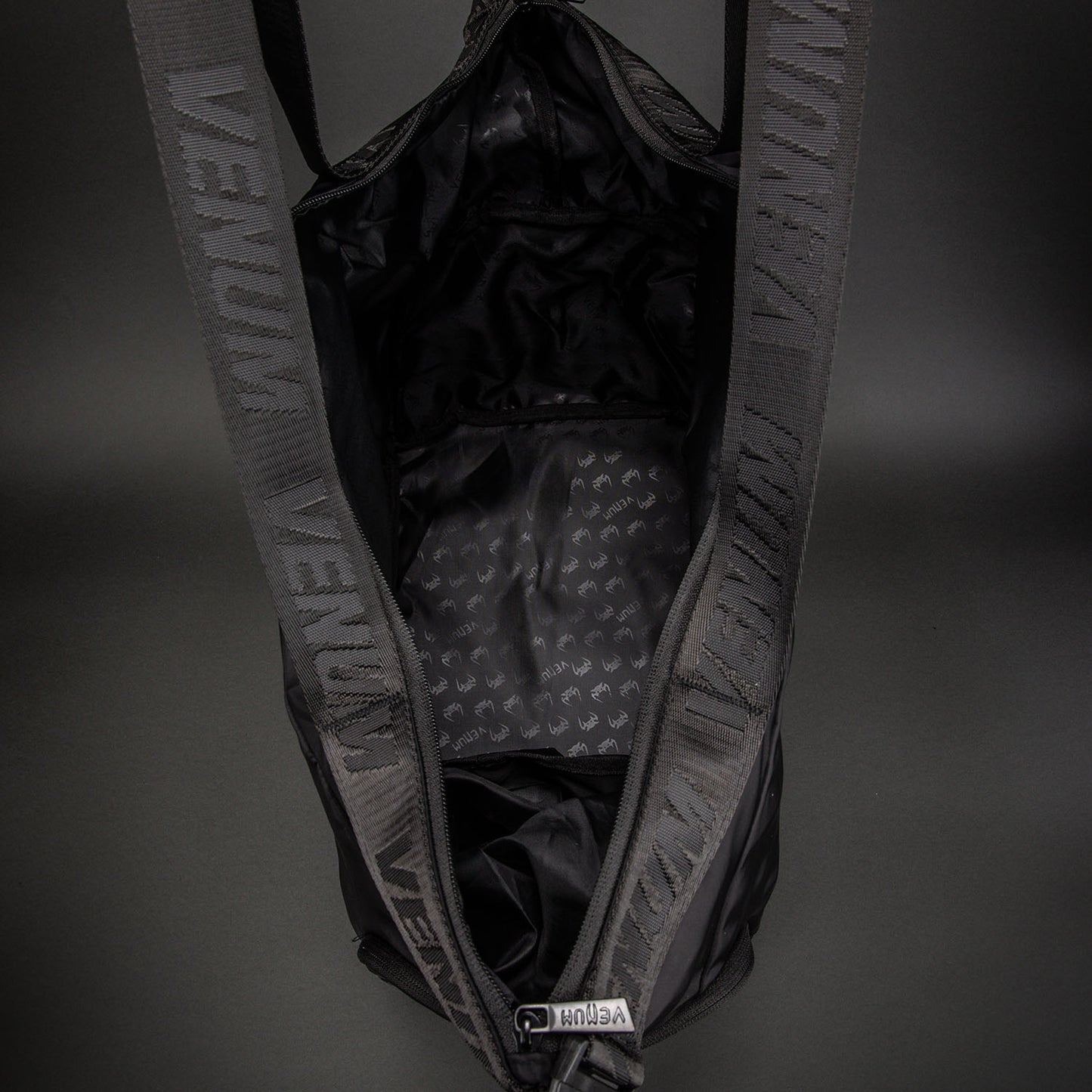 Venum Essential Sporttas - Zwart