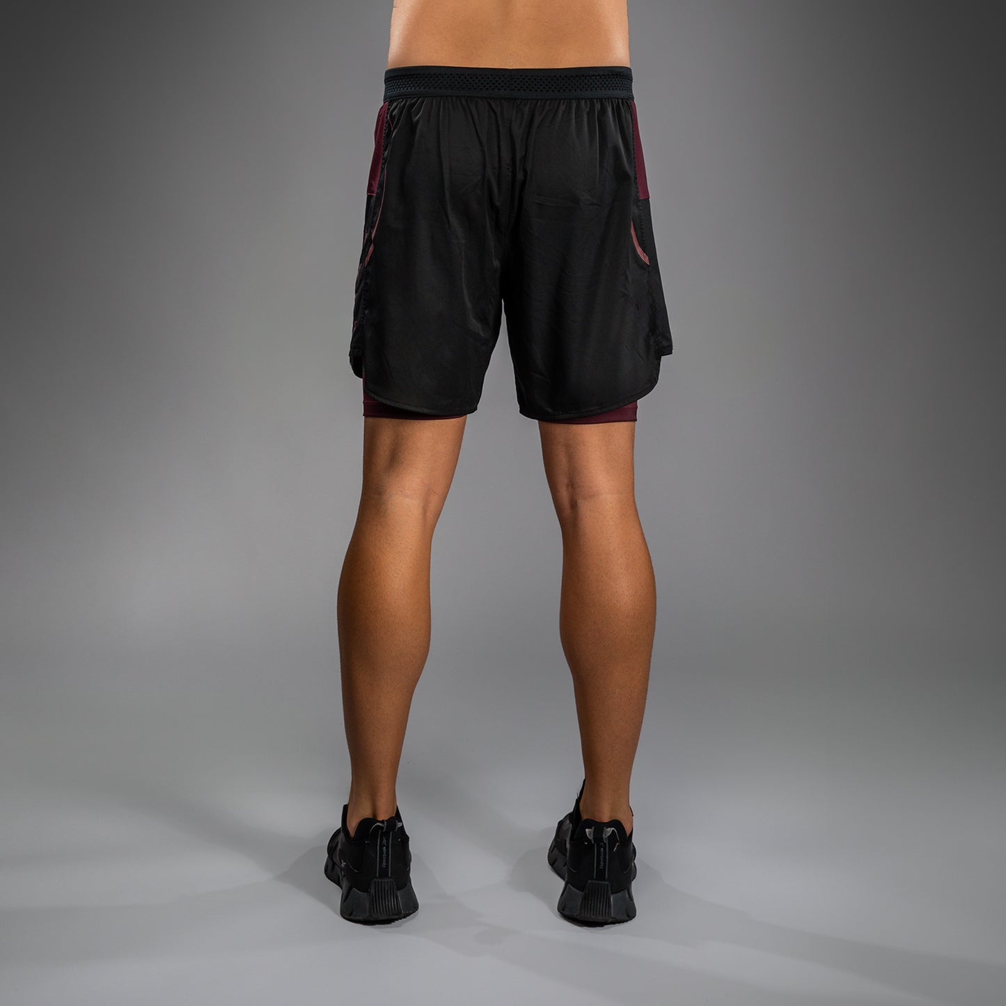 Venum x Assassin’s Creed Shadows Trainingsshorts voor Mannen - Bordeauzwart.