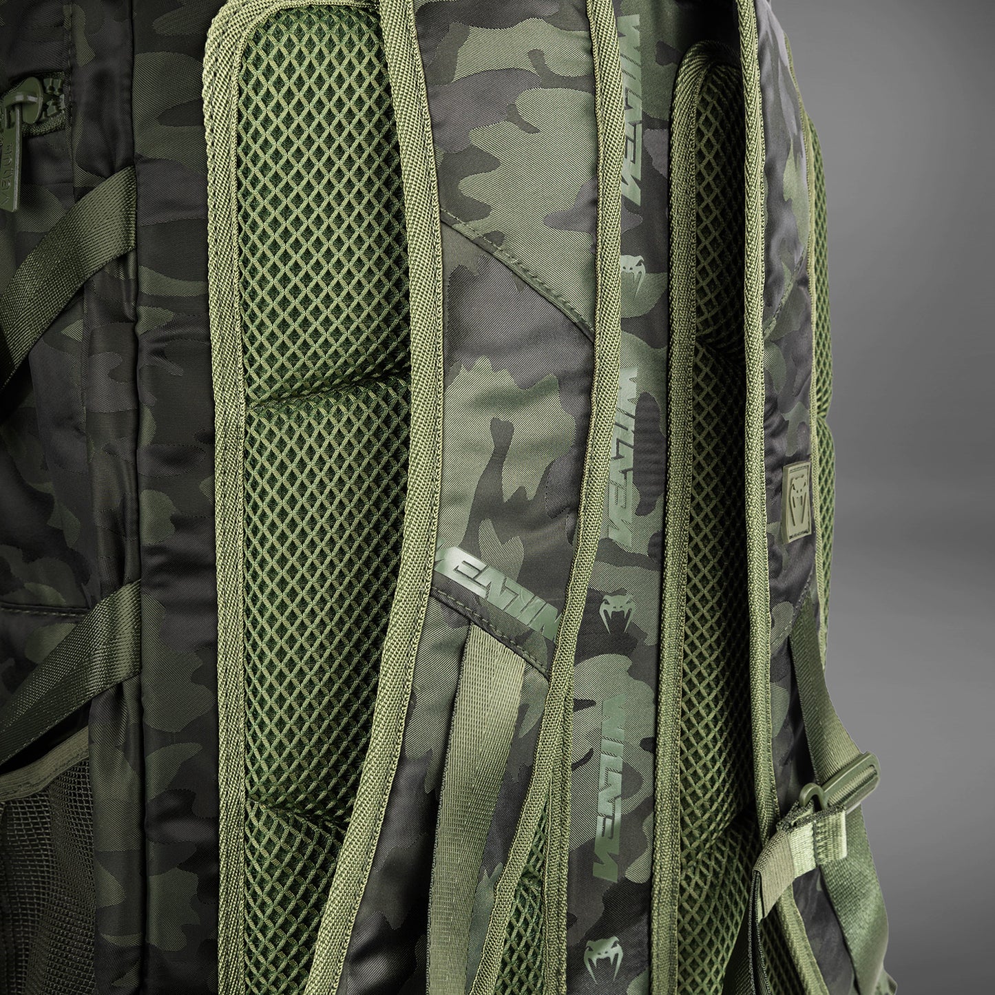 Venum Challenger Xtrem Rugzak (50-63L) – Kaki/Camouflage