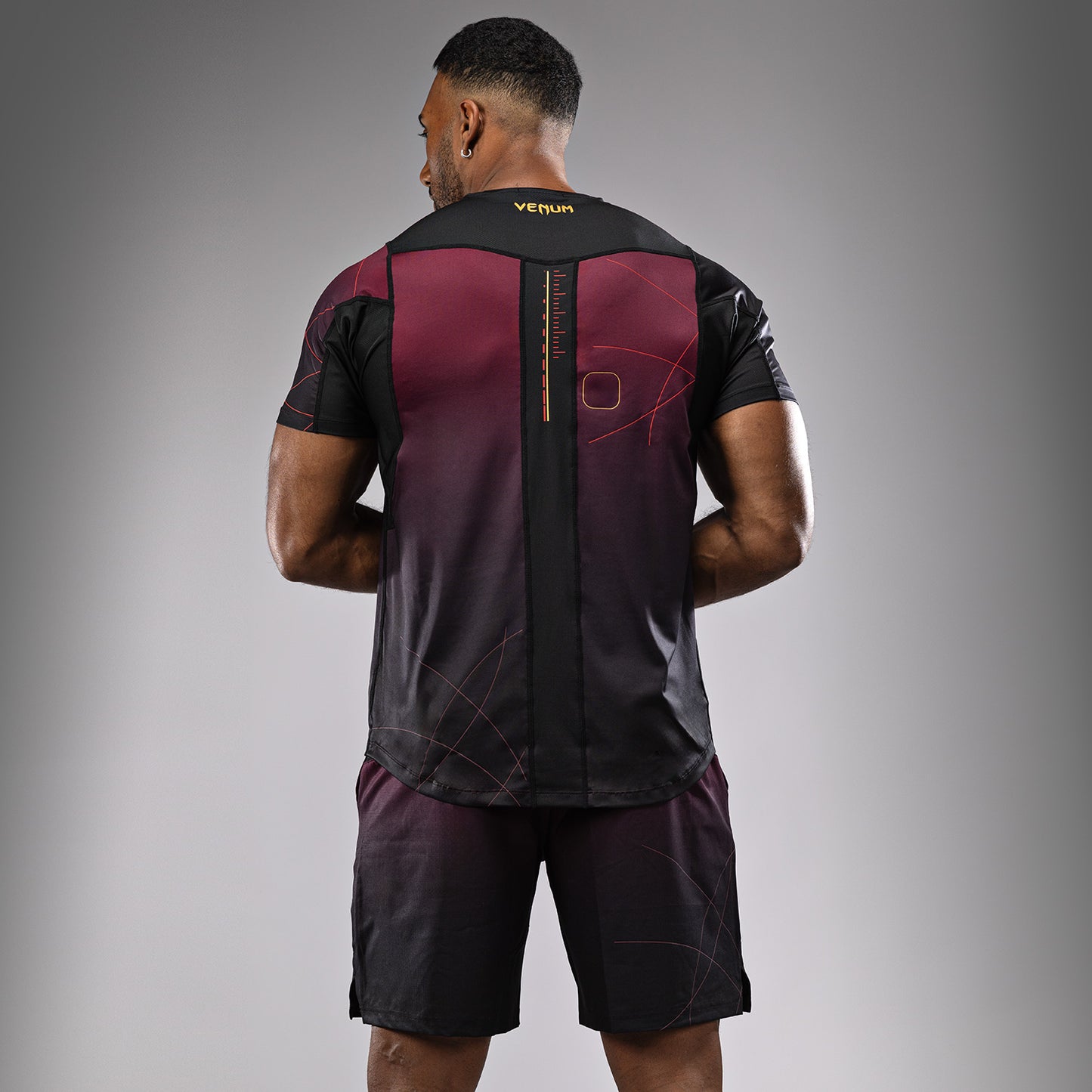 Venum Tactical XT Dry Tech T-shirt voor heren - Zwart/Bourgondië/Goud
