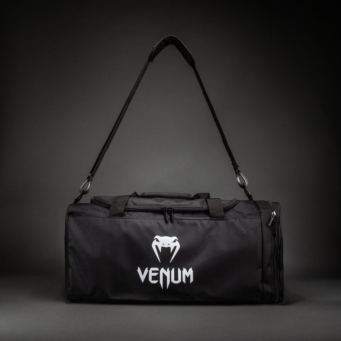 Venum Essential Sporttas (37L) – Zwart