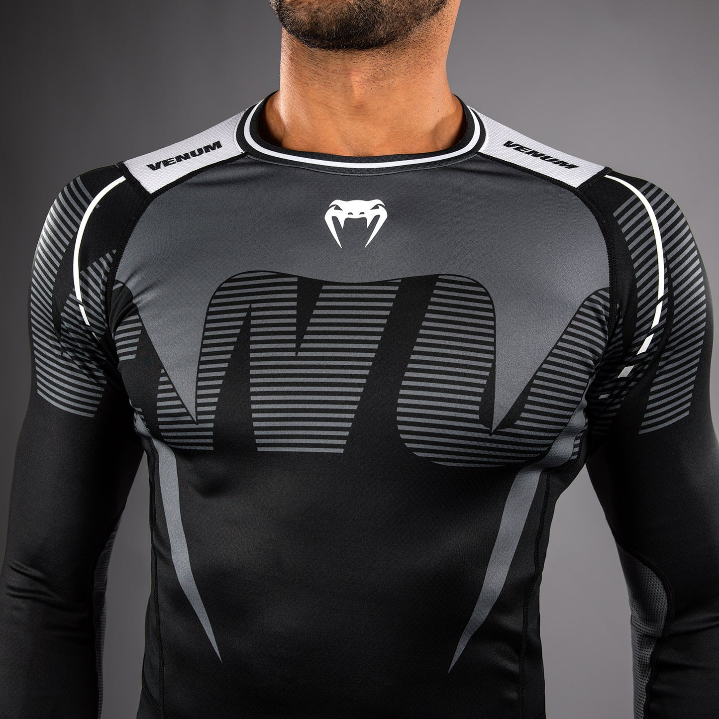Venum Adrenaline Lange Mouwen Rashguard – Zwart/Zilvergrijs