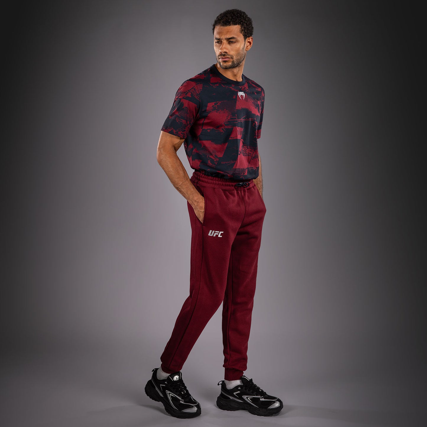UFC Zenith by Venum Authentic Fight Week Broek Heren - Bourgondisch rood