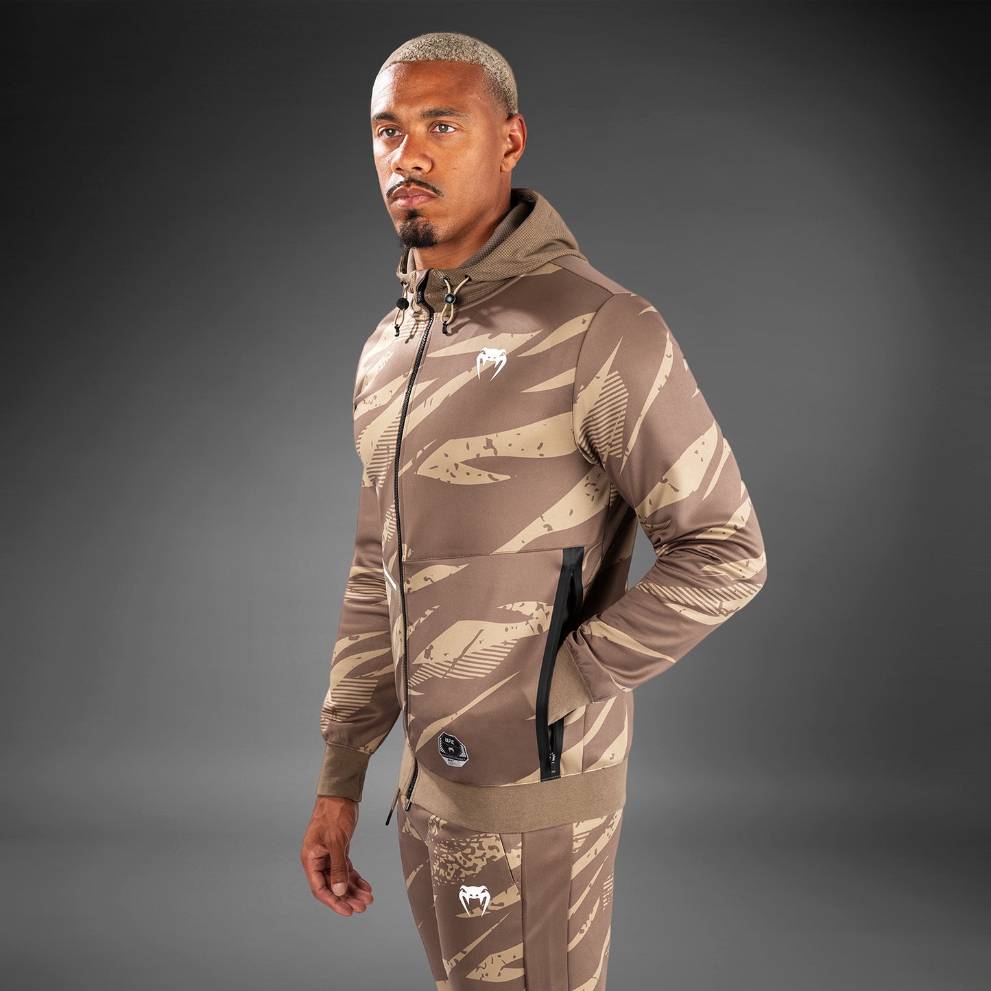 UFC Adrenaline By Venum Fight Week Mannen Hoodie - Desert Camo