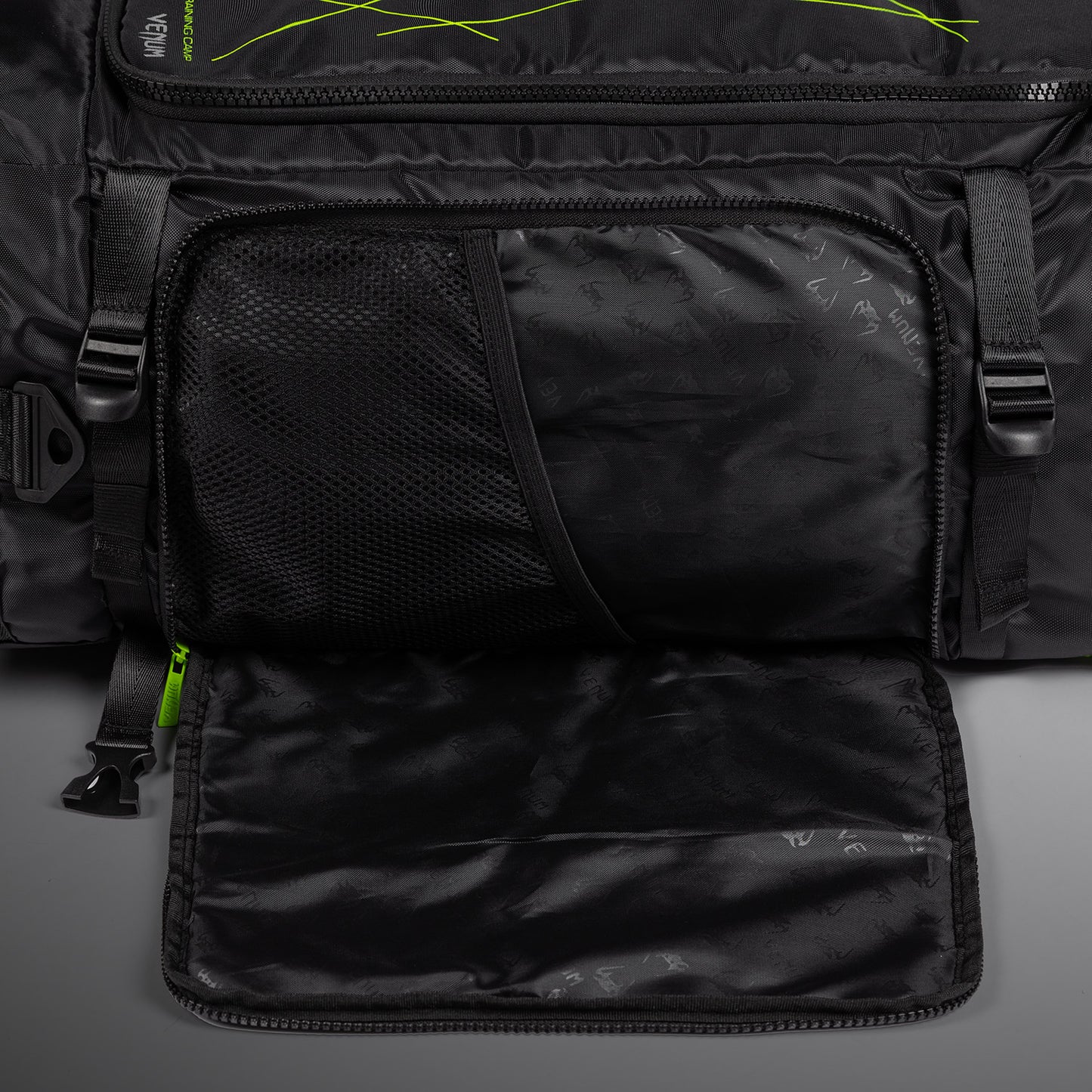 Venum Training Camp 4.0 Sporttas - Zwart/Neon Groen